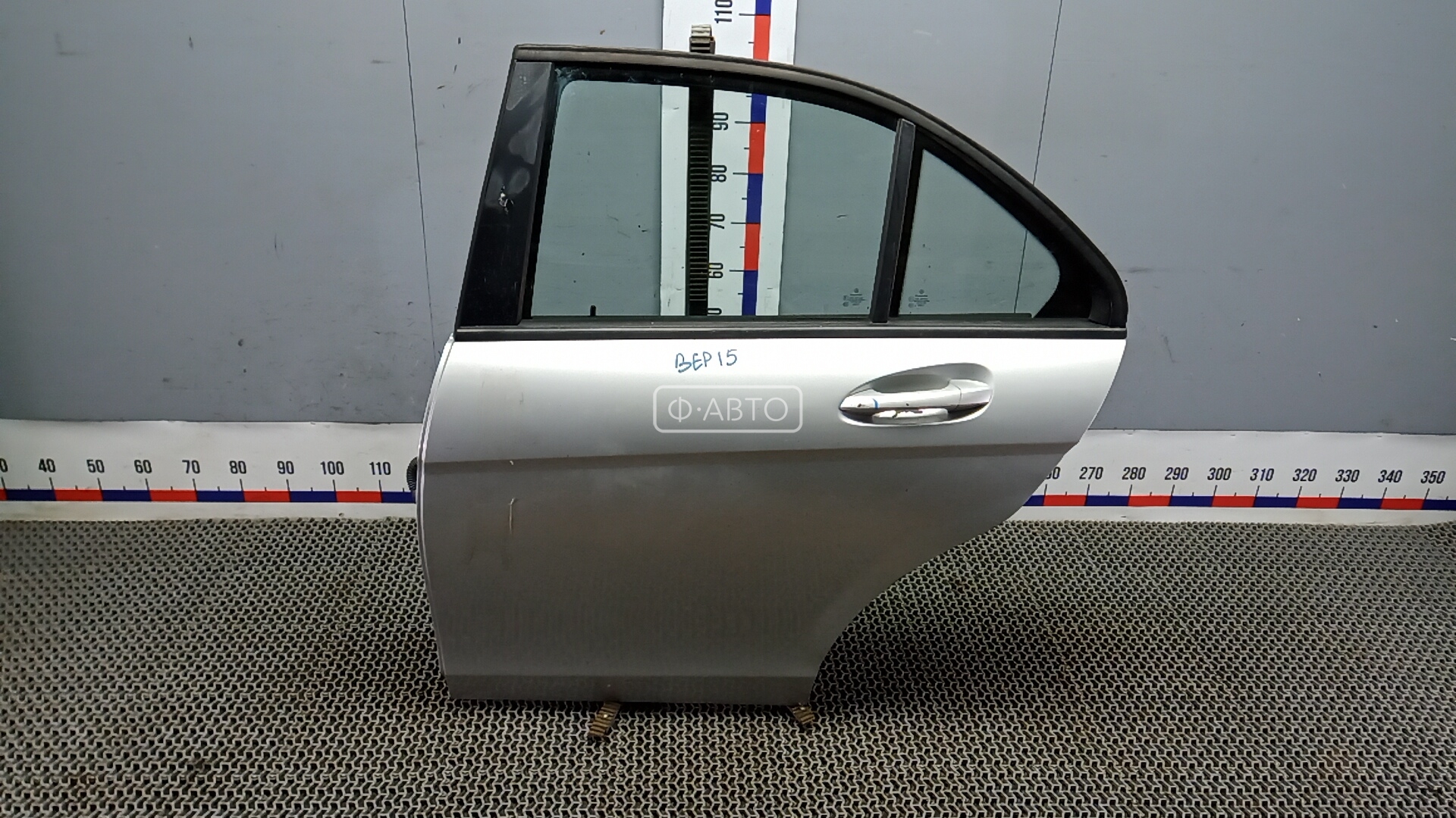 Дверь задняя левая