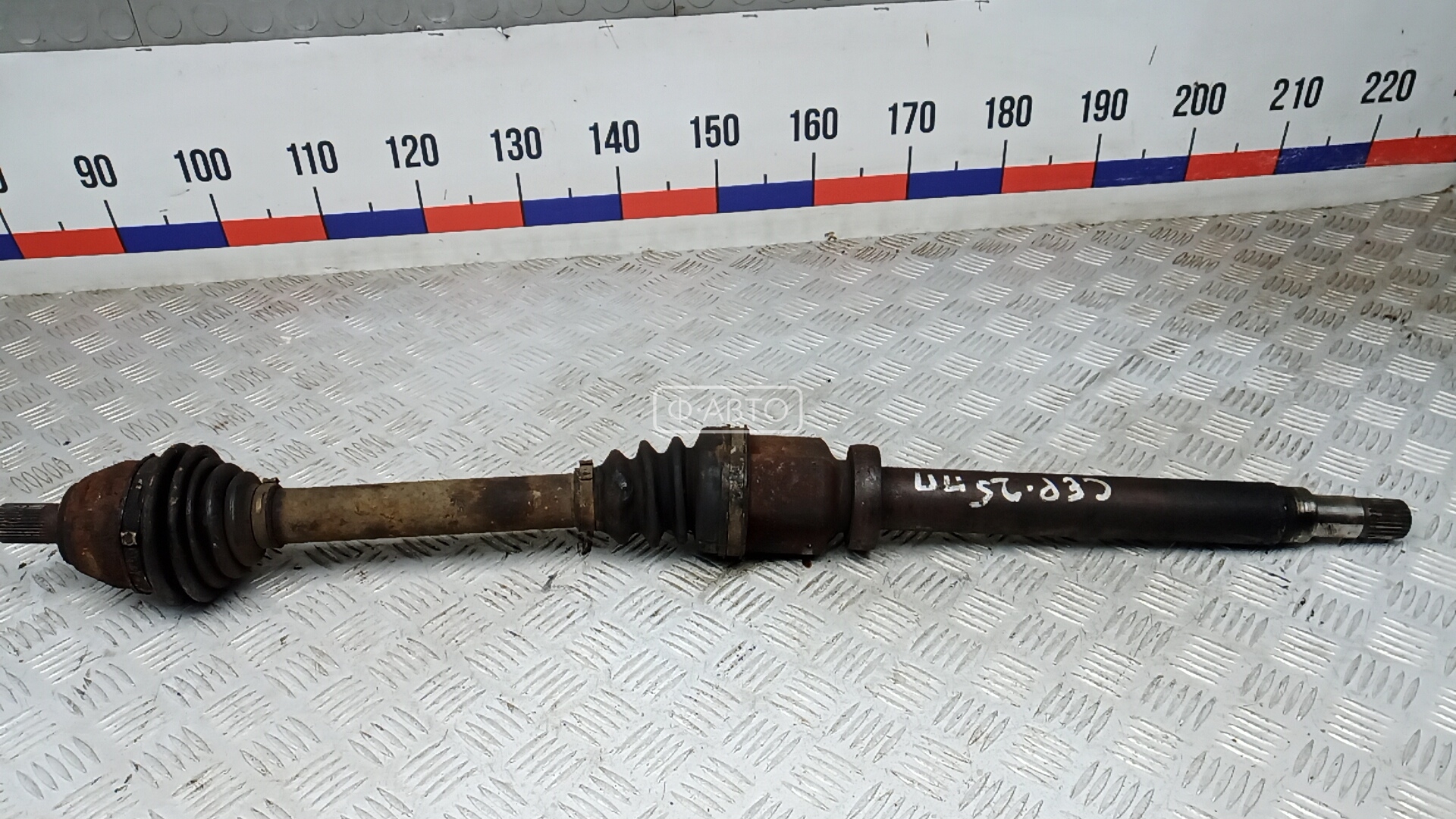 Привод передний правый