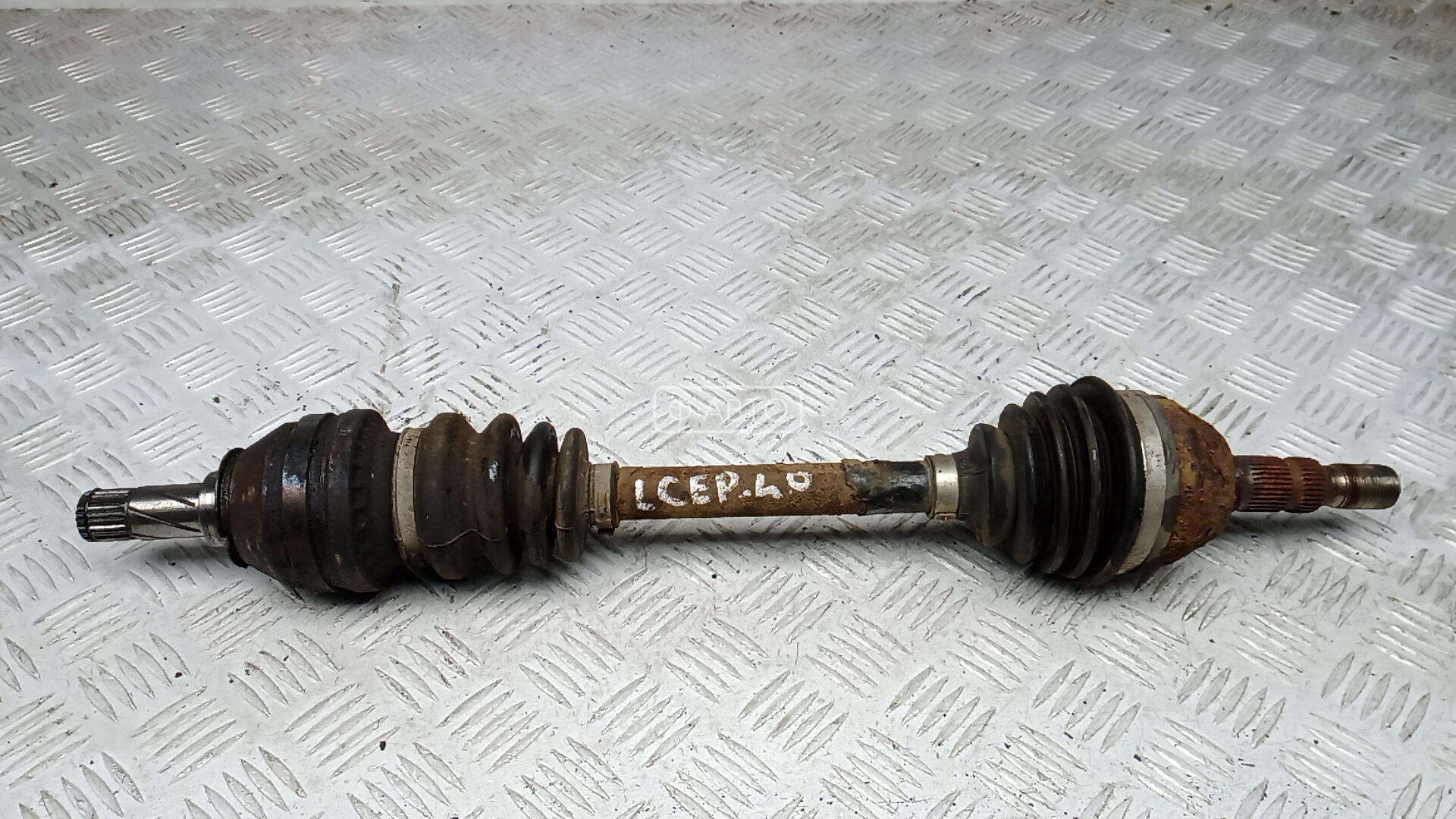 Привод передний левый