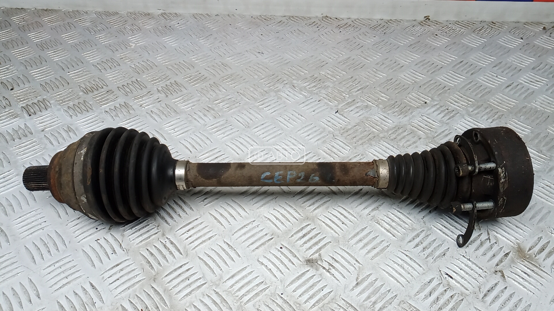 Привод передний левый