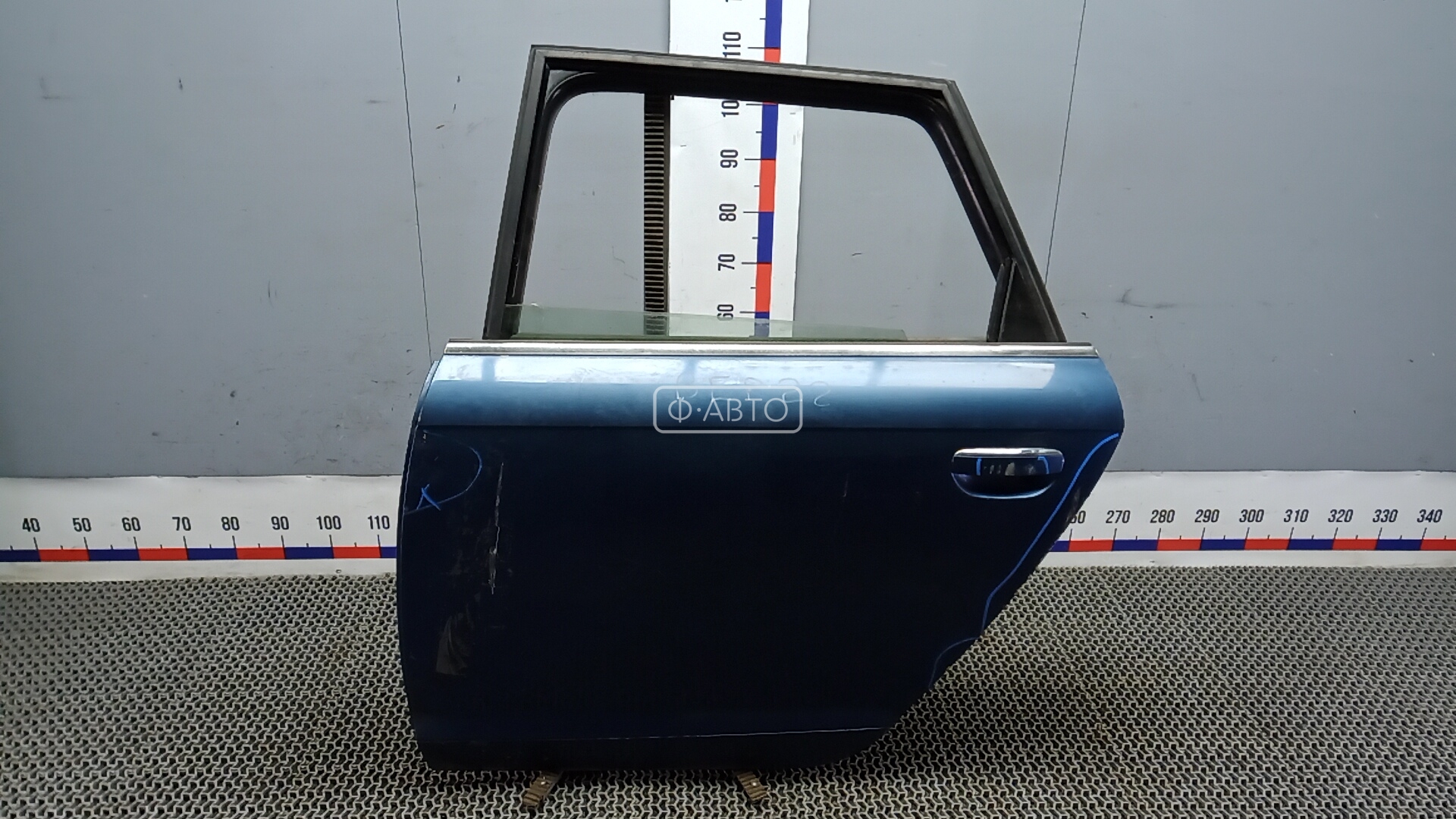 Дверь задняя левая