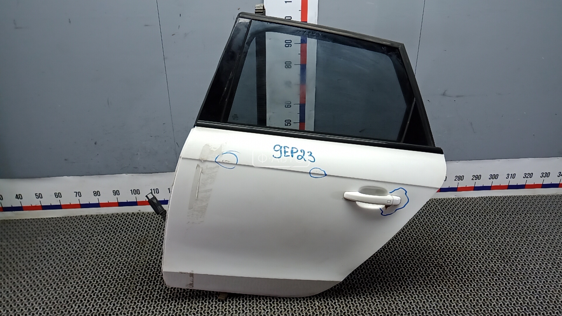 Дверь задняя левая