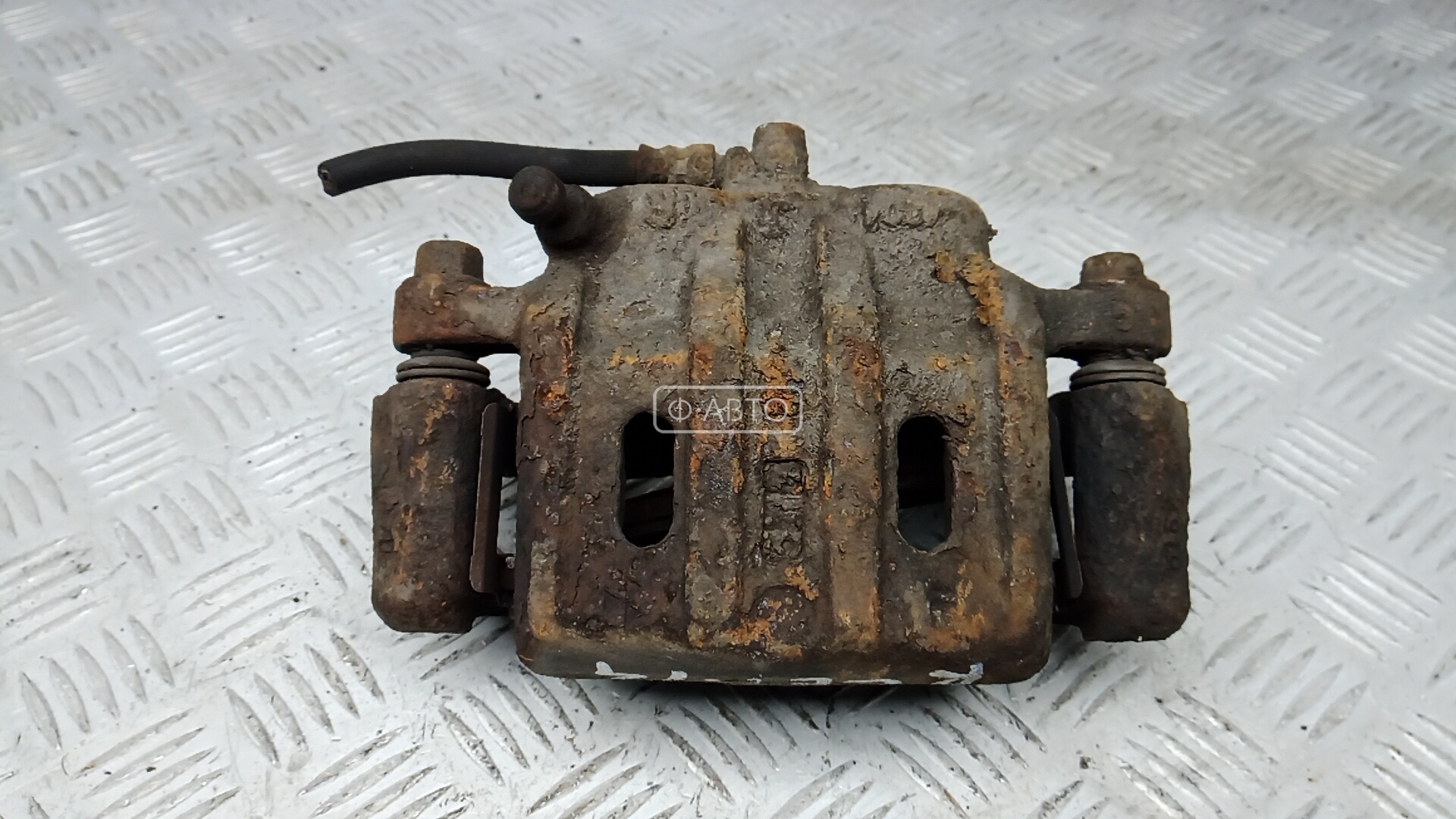 Суппорт тормозной передний правый