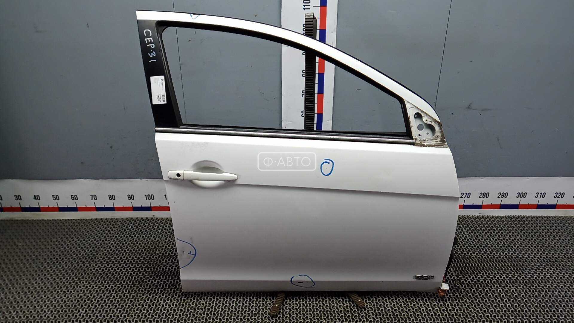 Дверь передняя правая