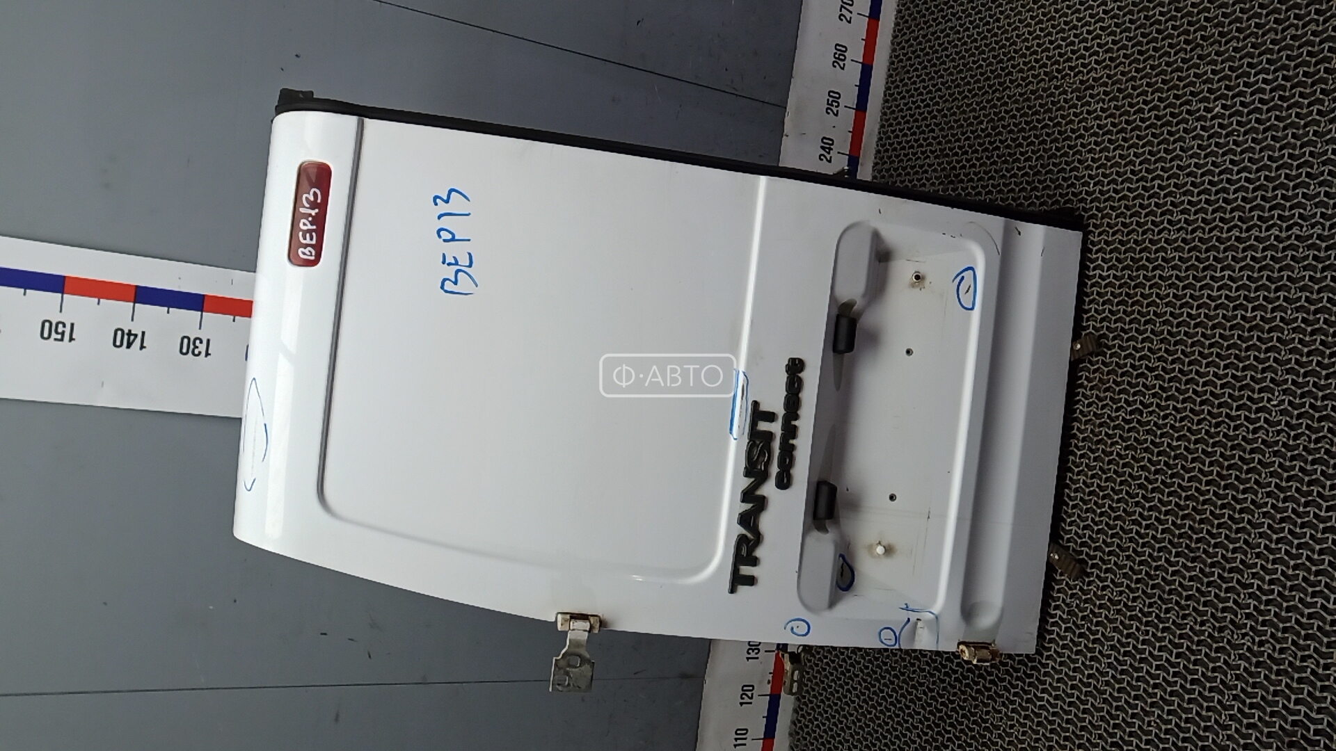 Дверь распашная левая