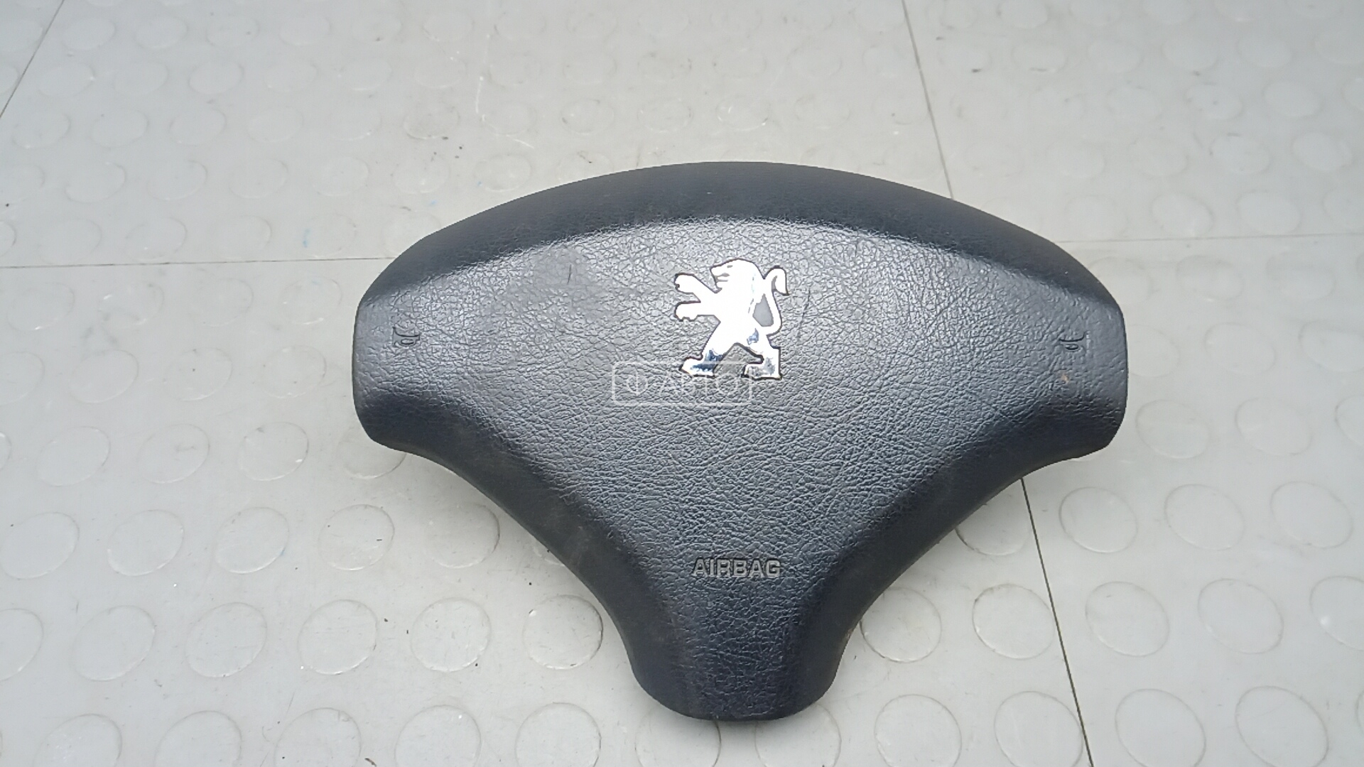 Подушка безопасности водителя