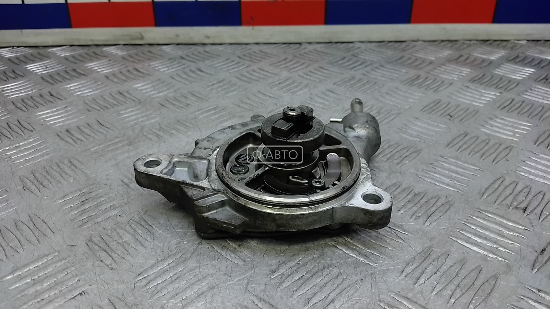 Насос вакуумный