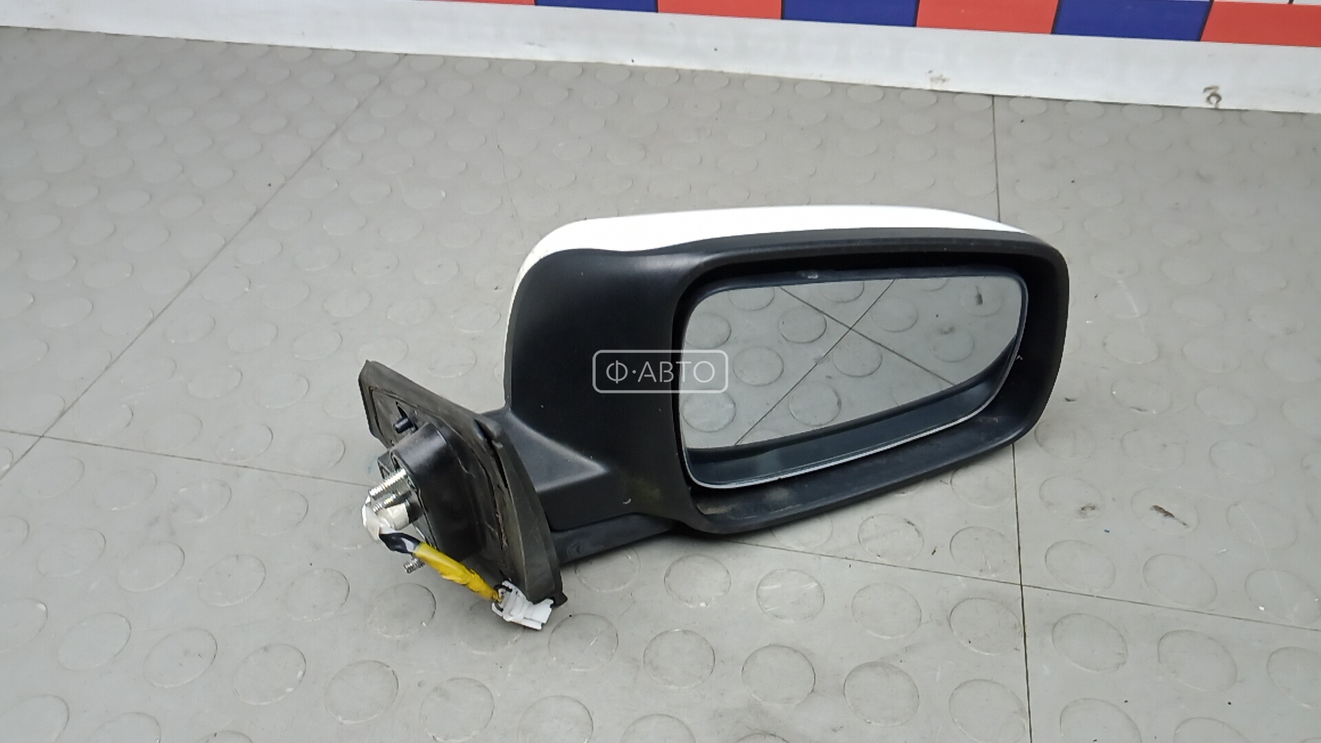 Зеркало наружное правое