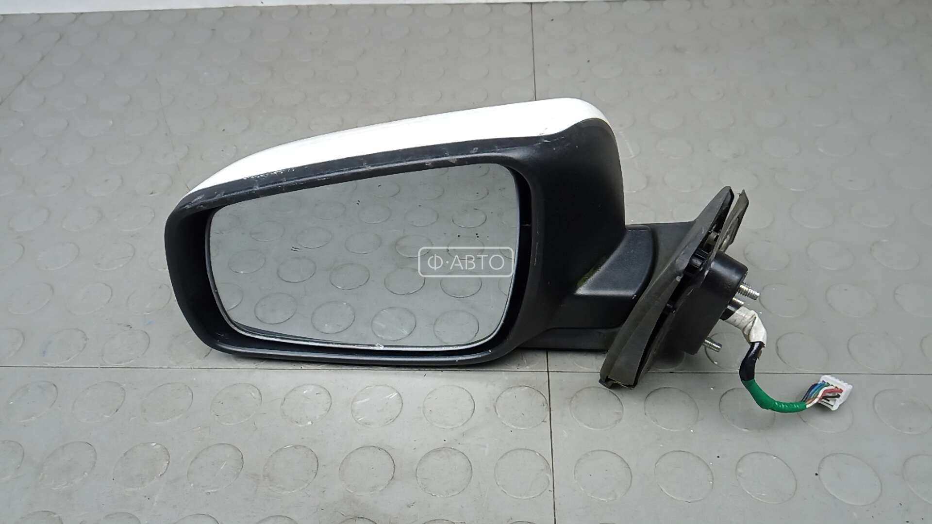 Зеркало наружное левое