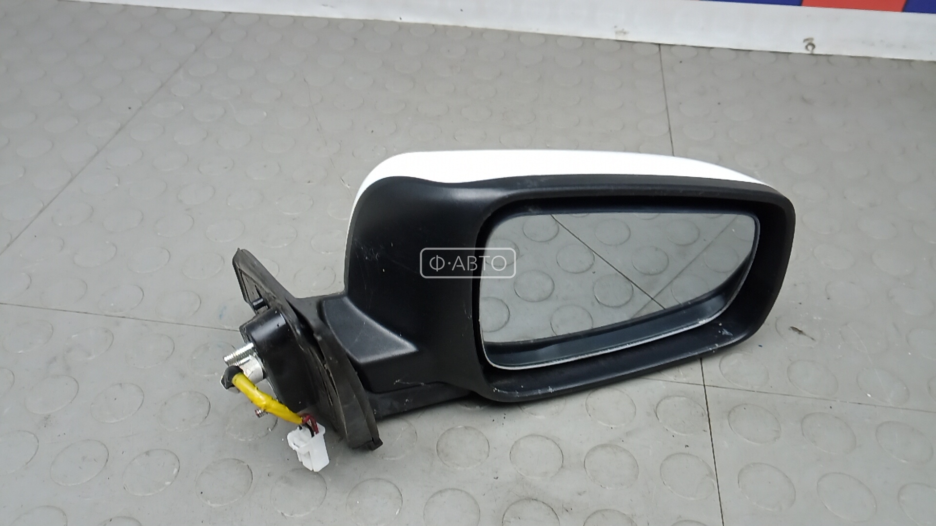 Зеркало наружное правое