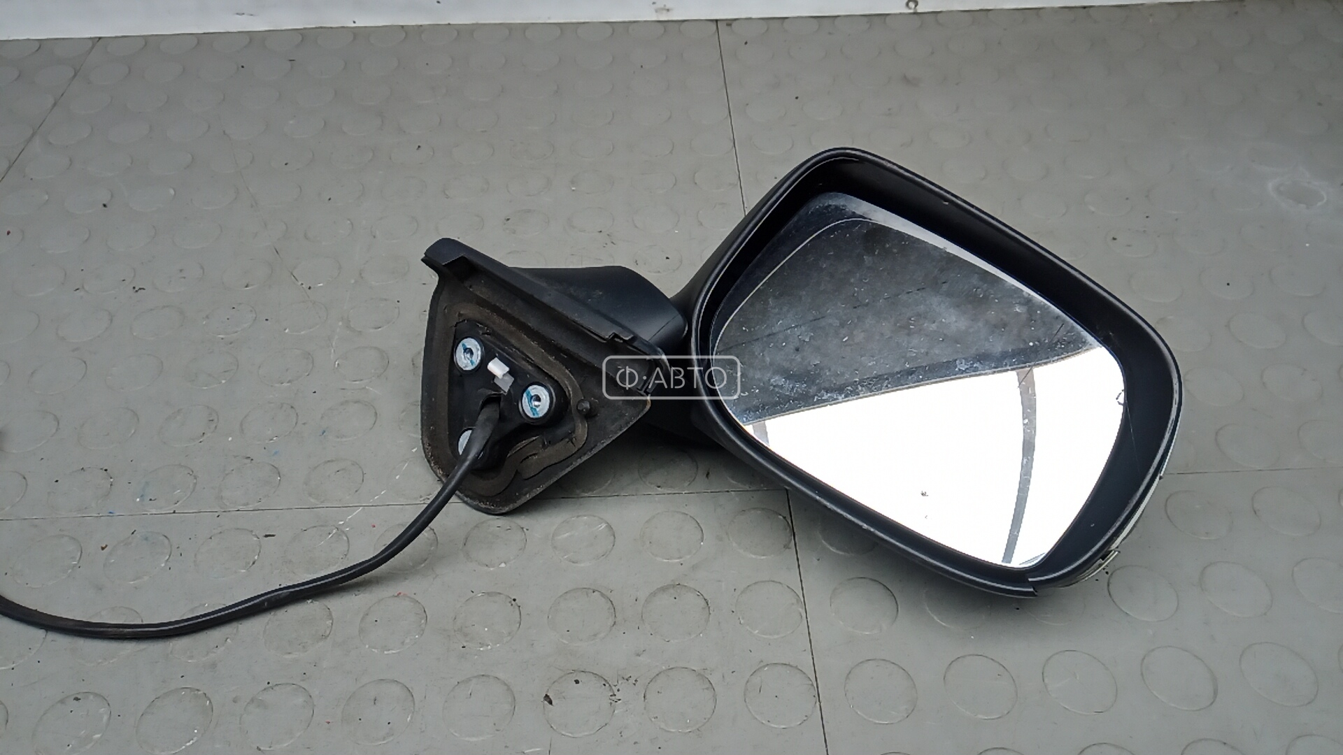 Зеркало наружное правое