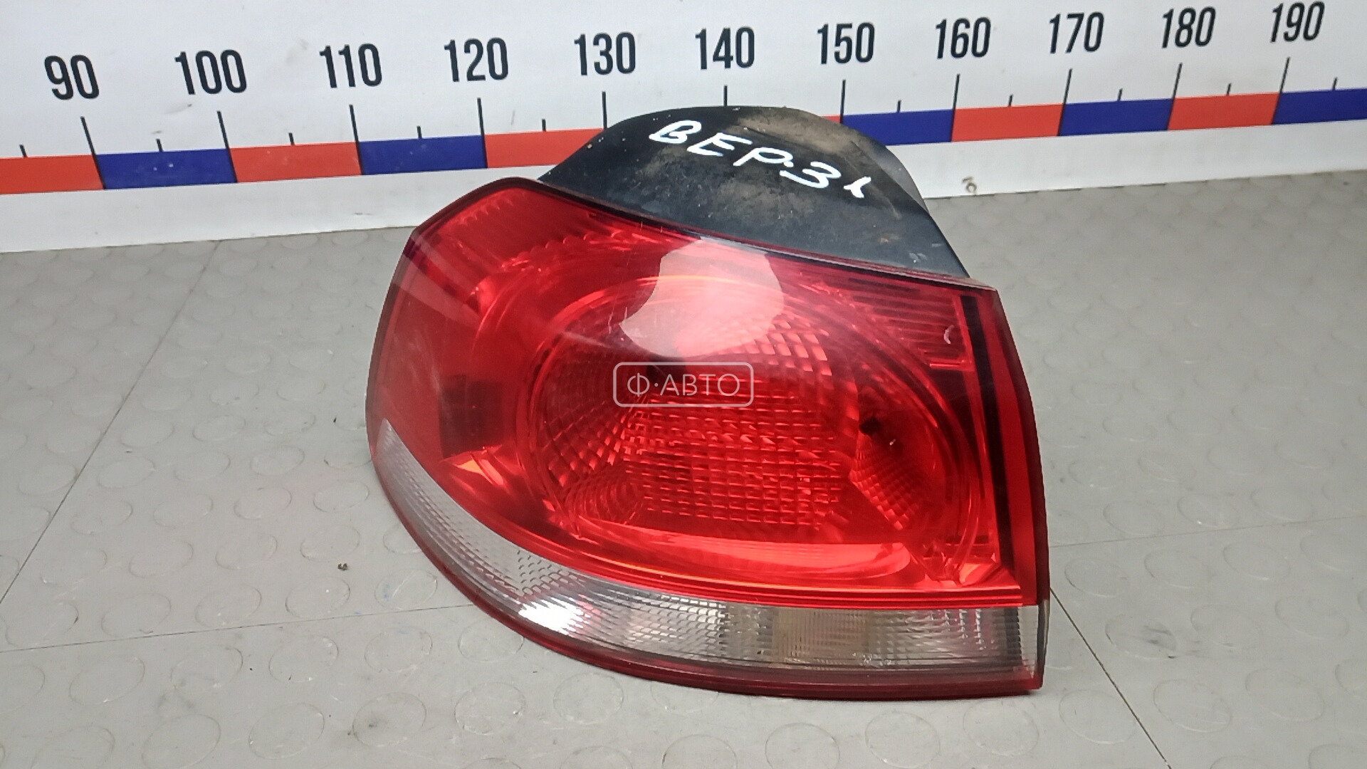 Фонарь задний левый