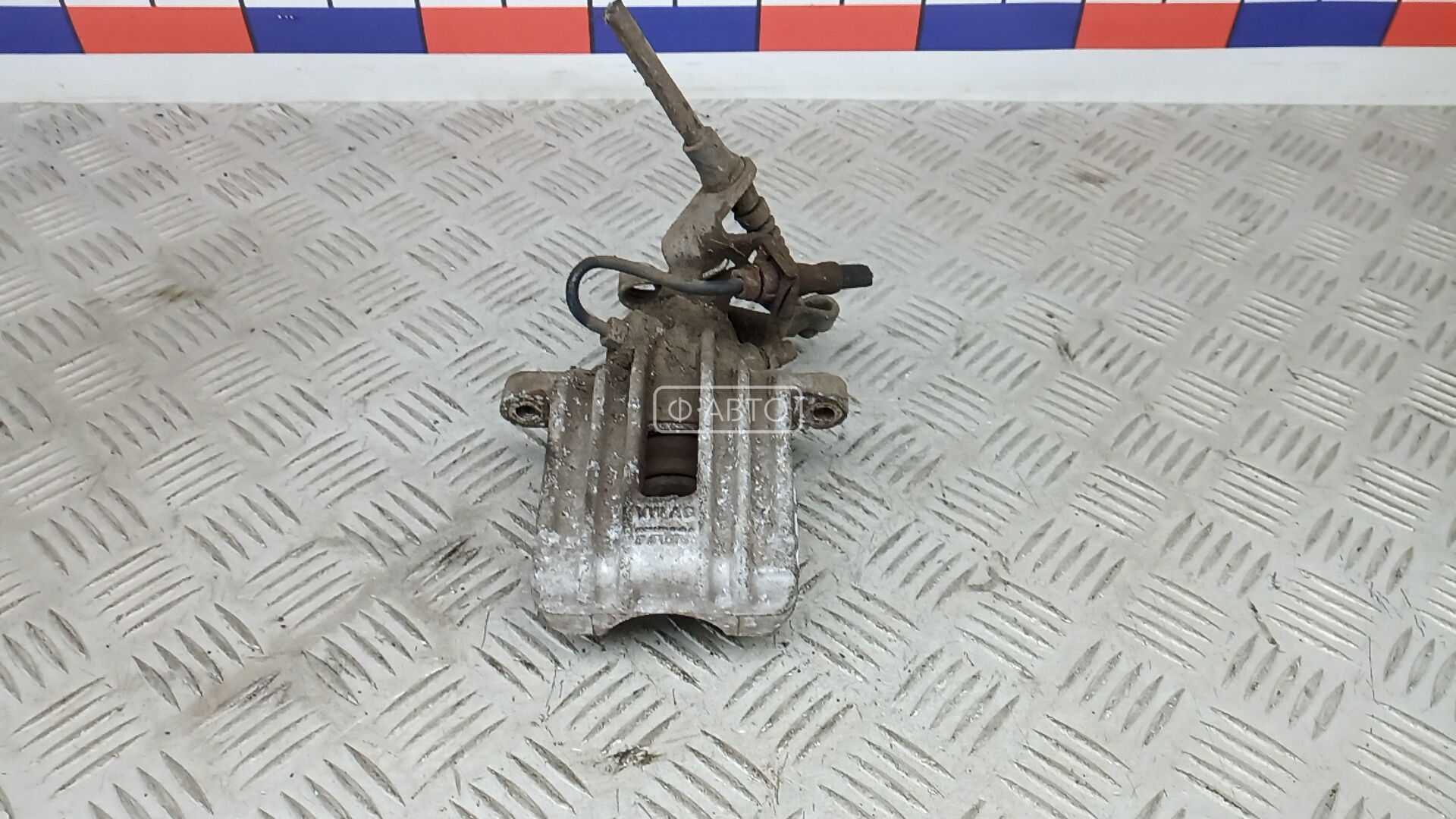 Суппорт тормозной задний правый