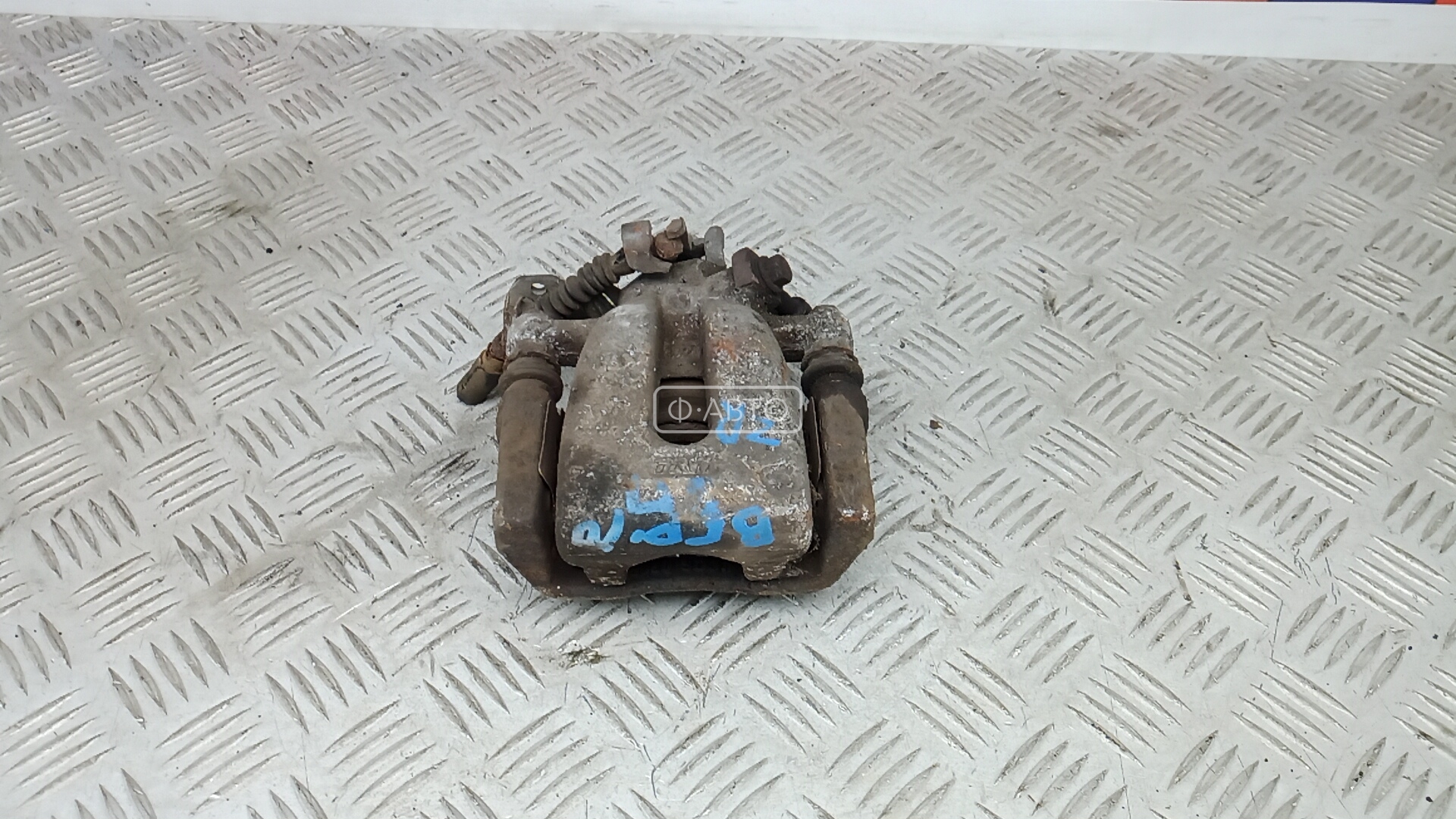 Суппорт тормозной задний правый