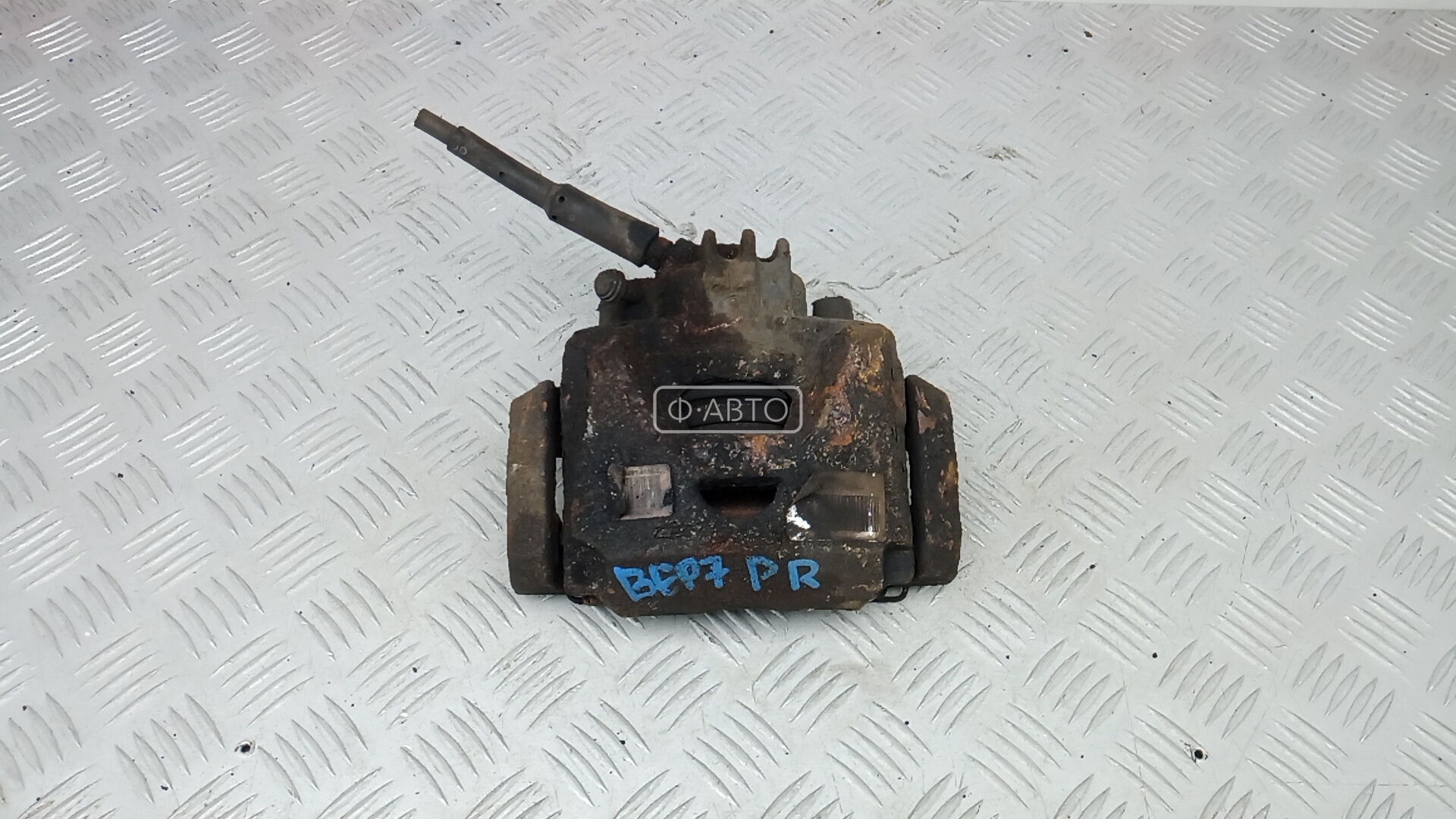 Суппорт тормозной передний правый