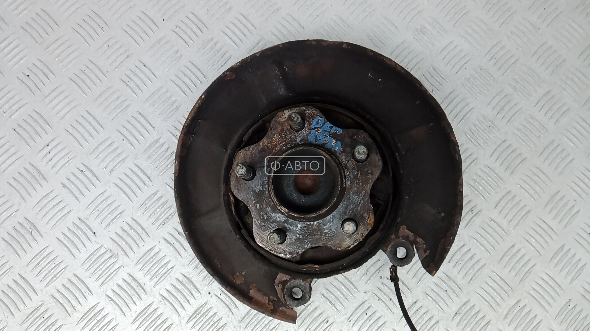 Ступица задняя левая
