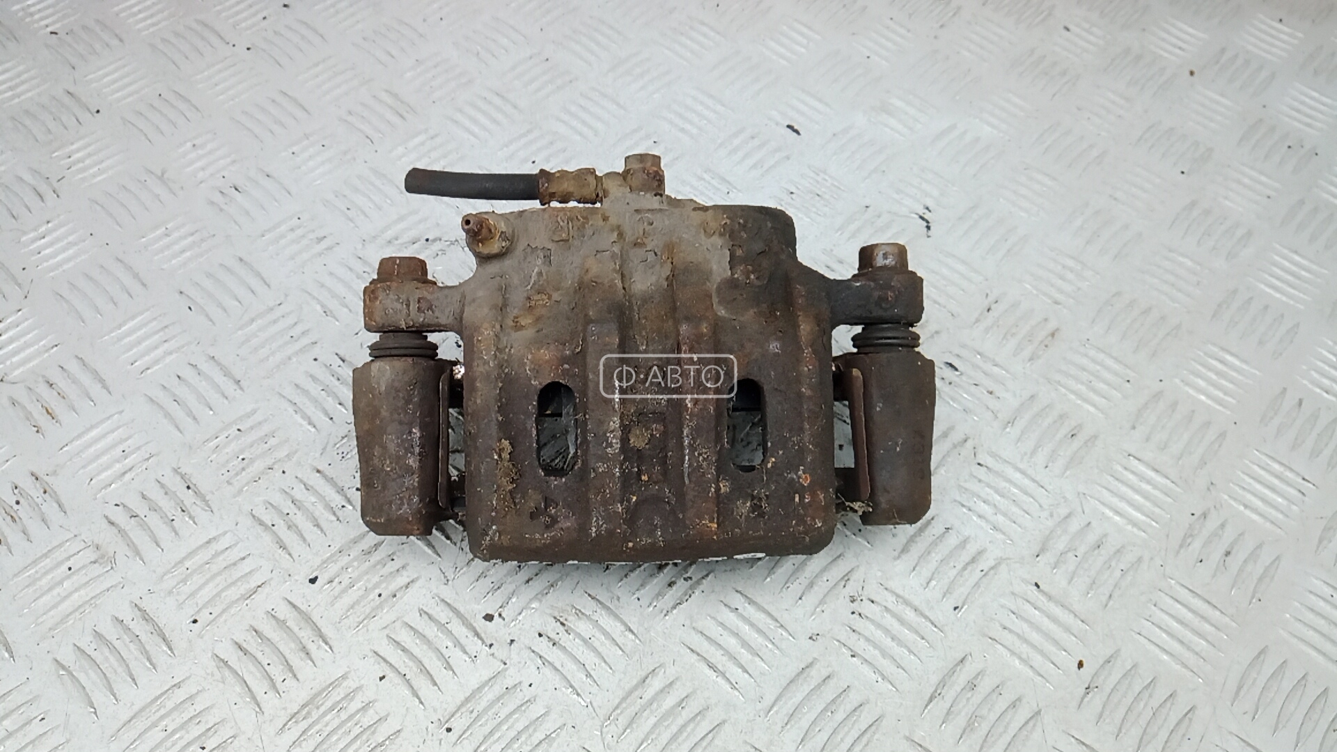 Суппорт тормозной передний правый