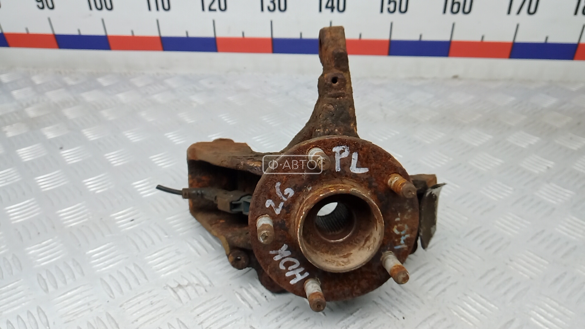 Ступица передняя левая