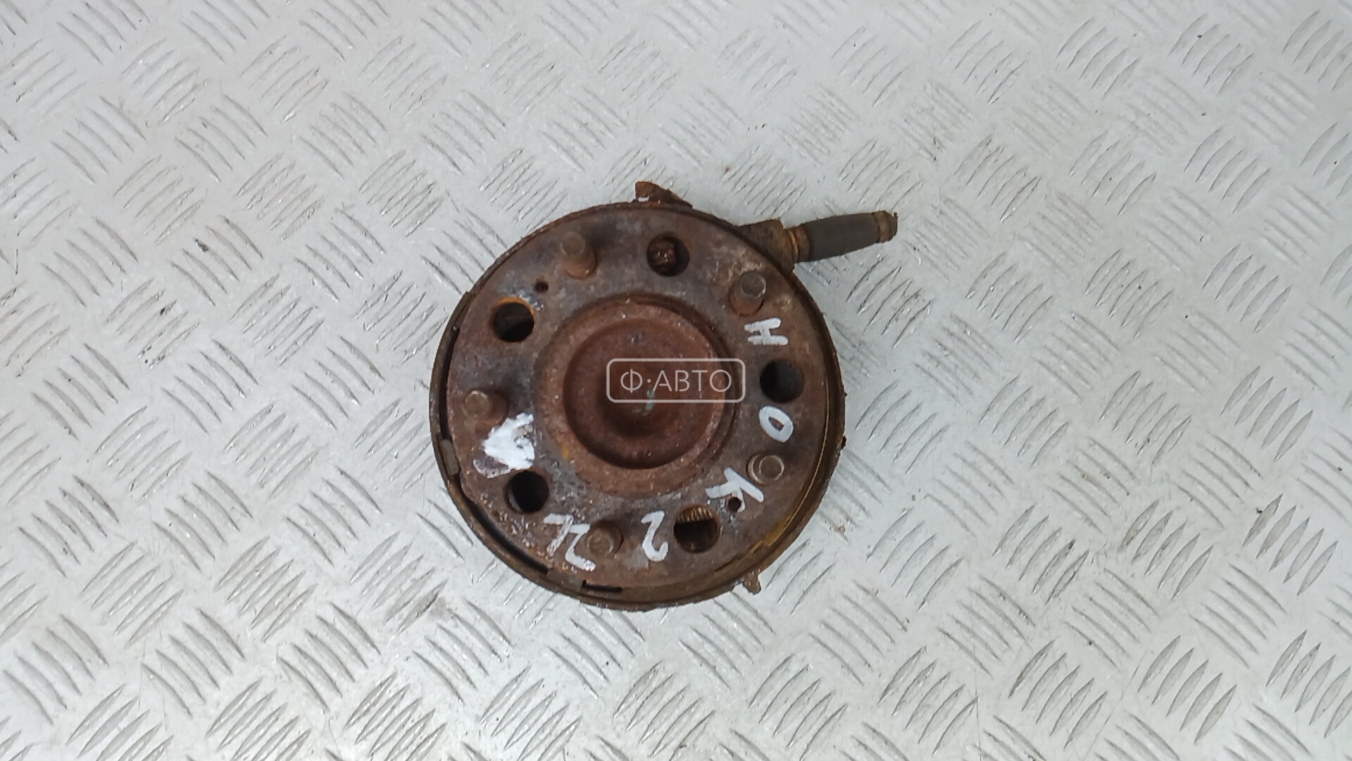 Ступица задняя левая