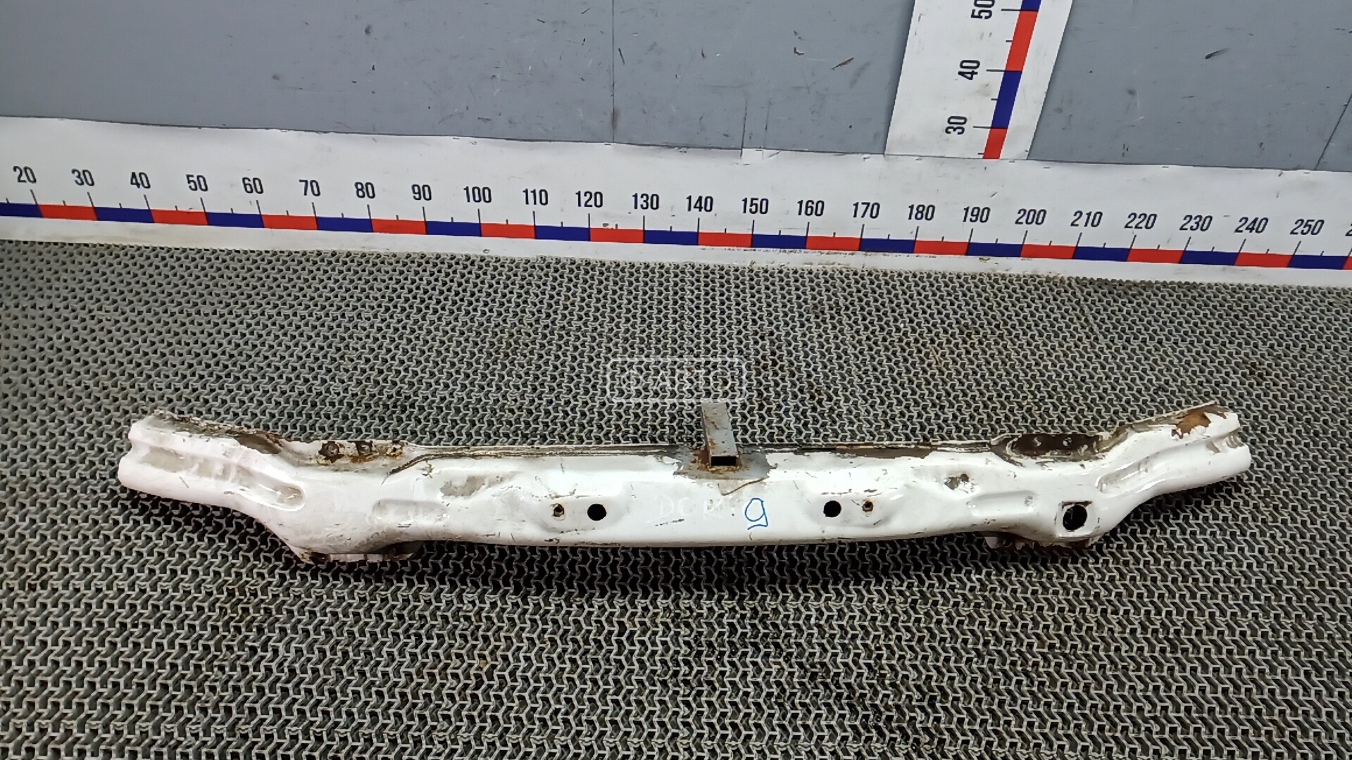 Усилитель бампера передний (кронштейн)