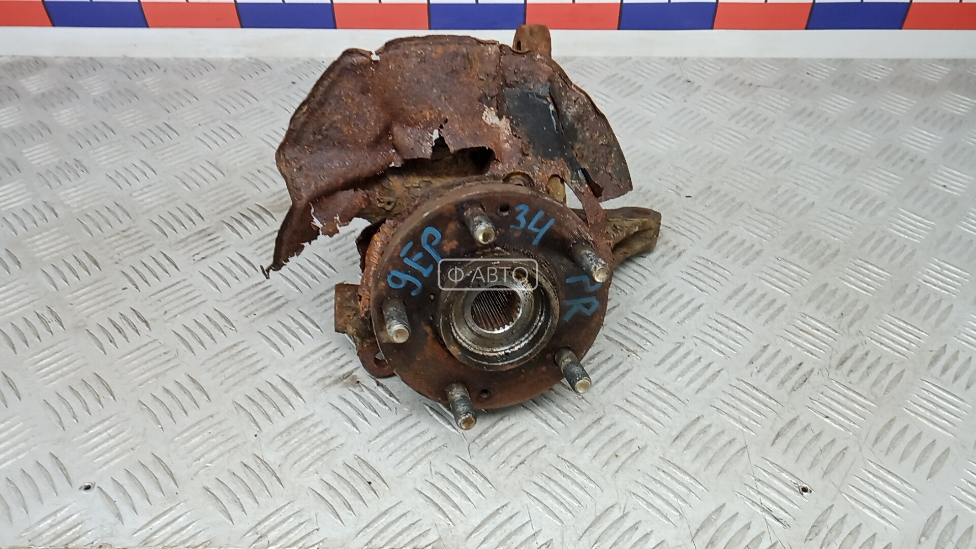 Ступица передняя правая