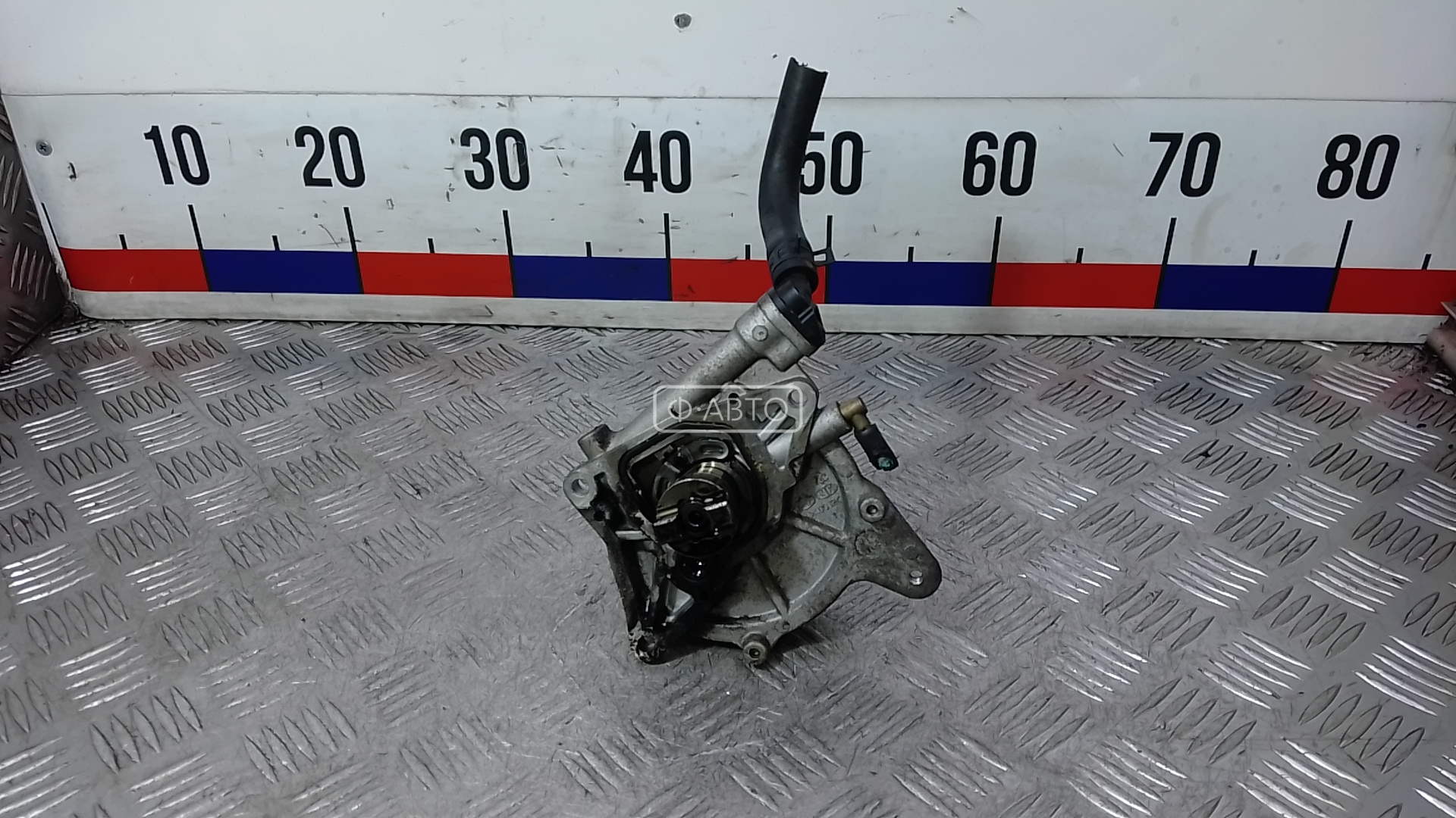 Насос вакуумный