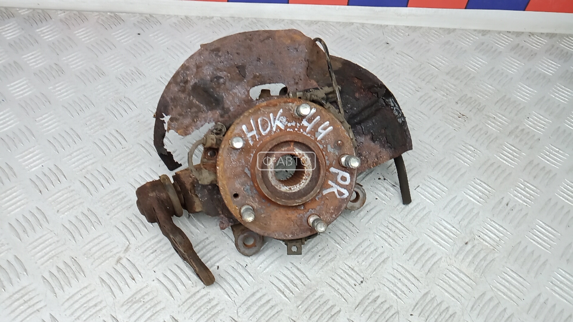 Ступица передняя правая