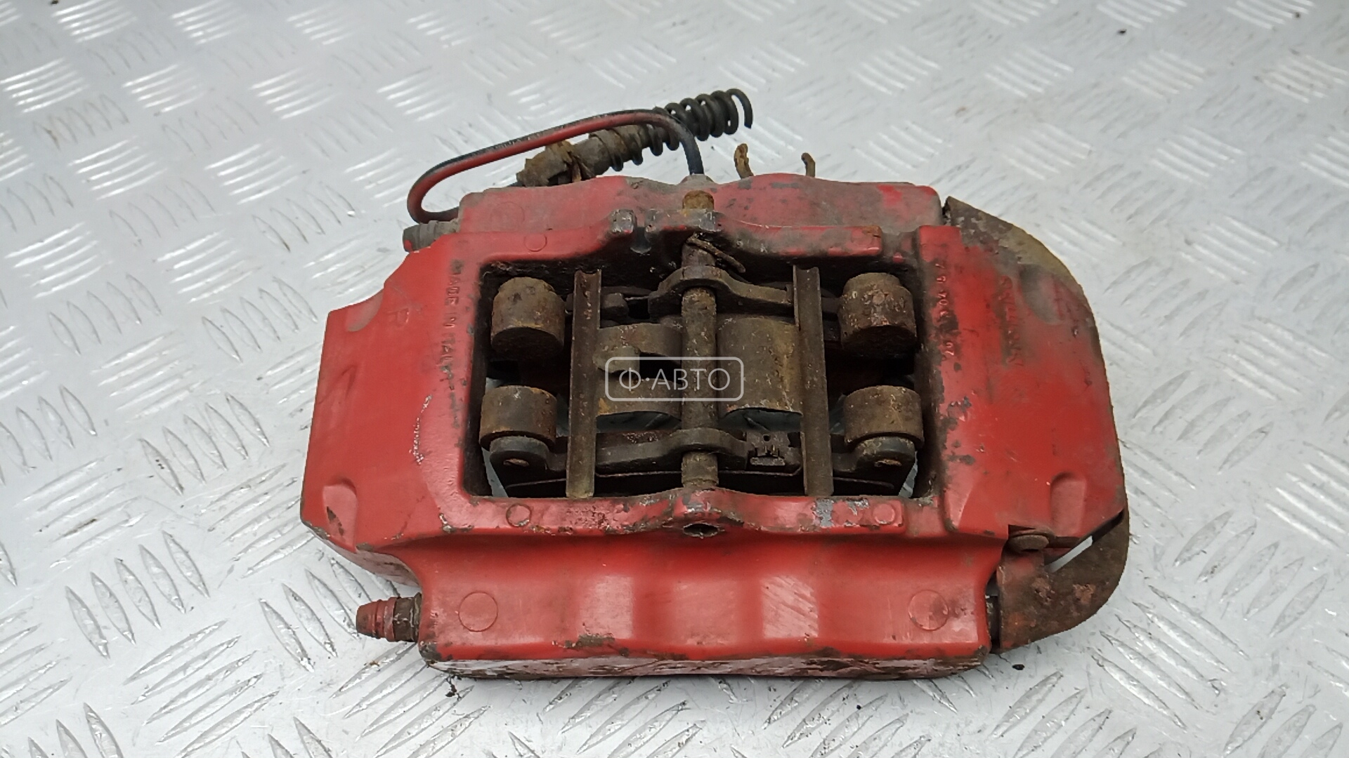 Суппорт тормозной задний правый