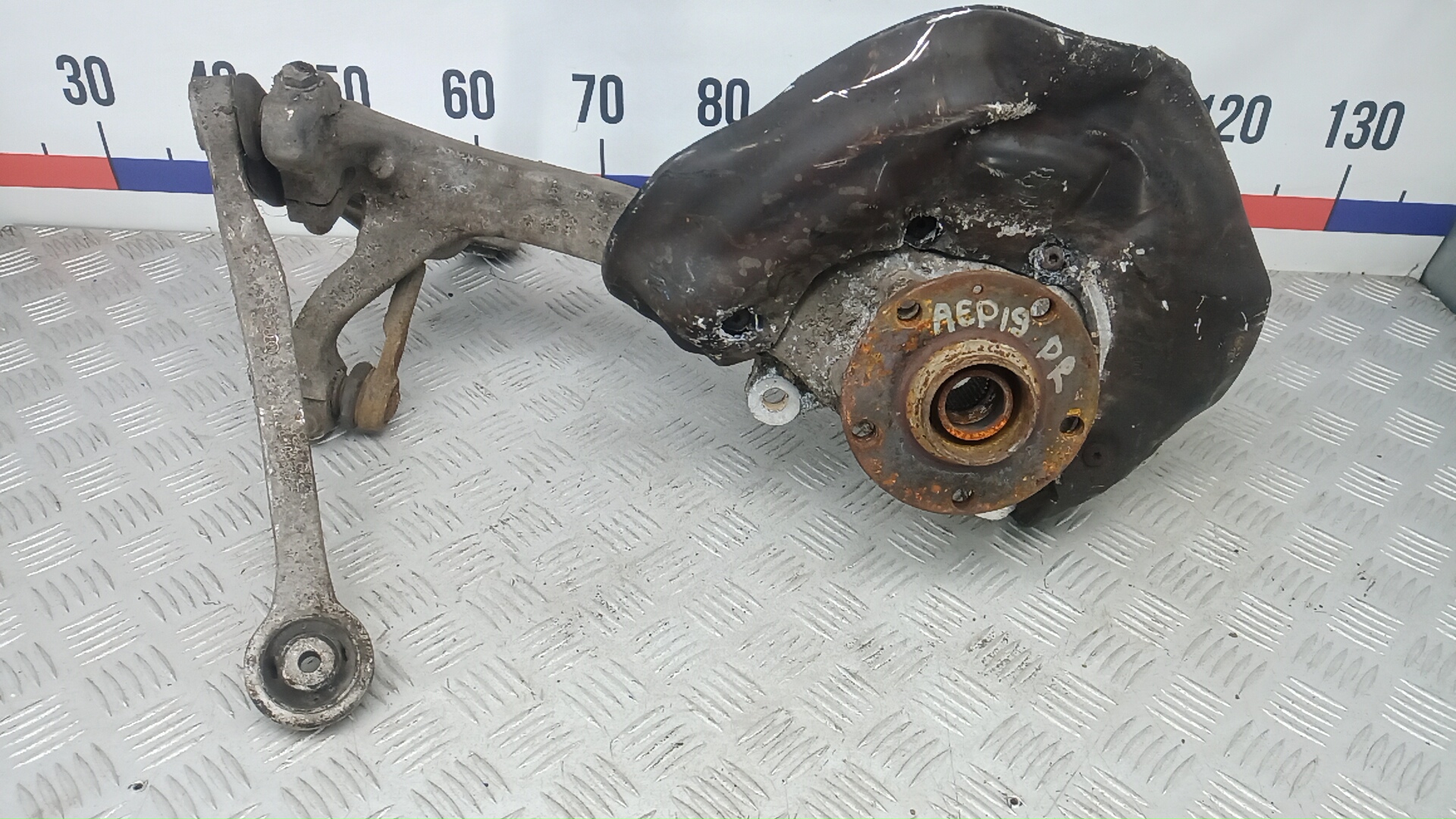 Ступица передняя правая AUDI A6 C6