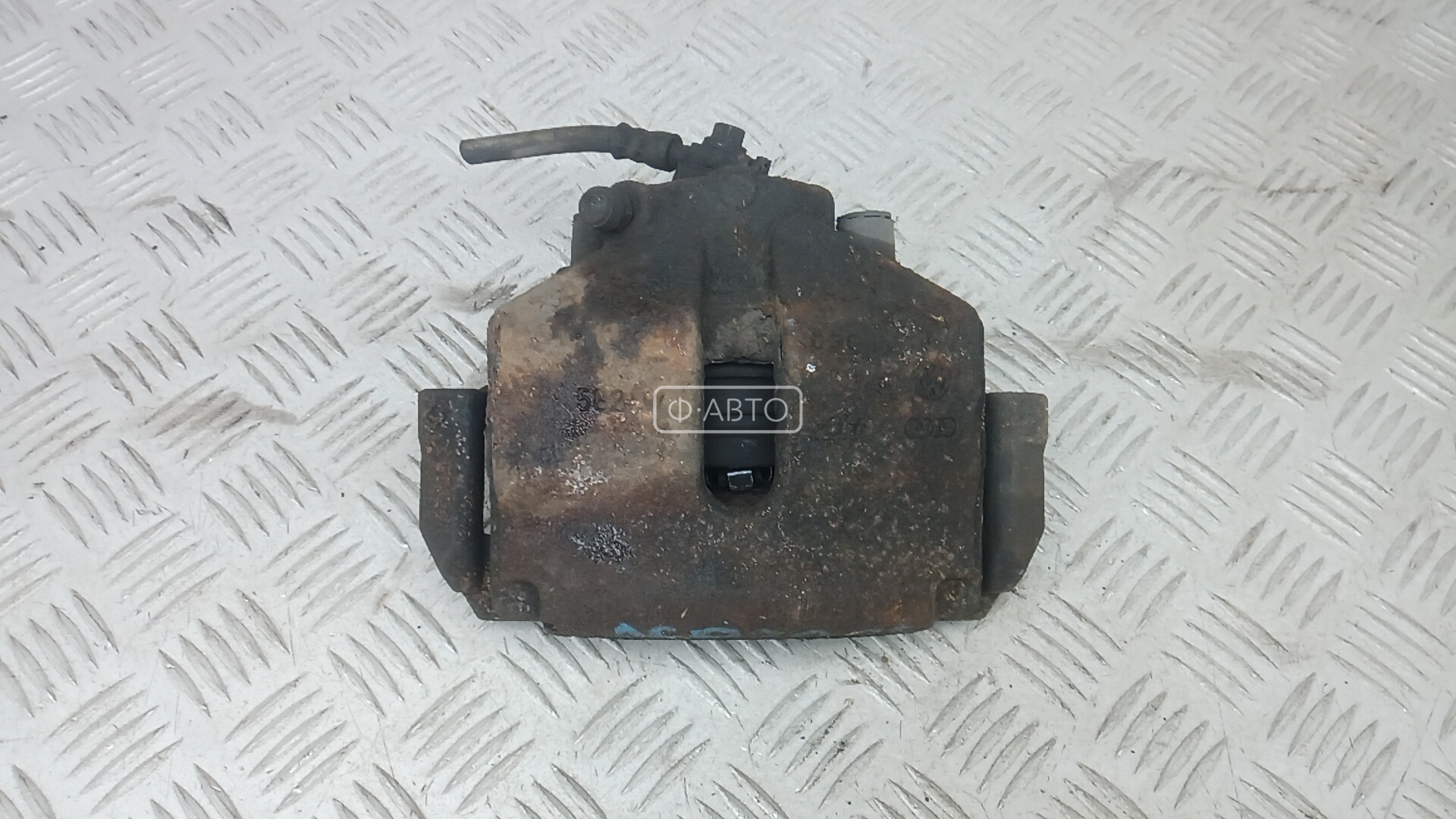 Суппорт тормозной передний правый