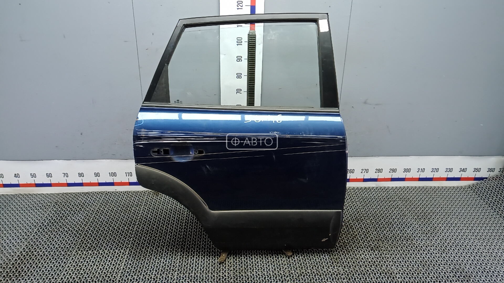 Дверь задняя правая