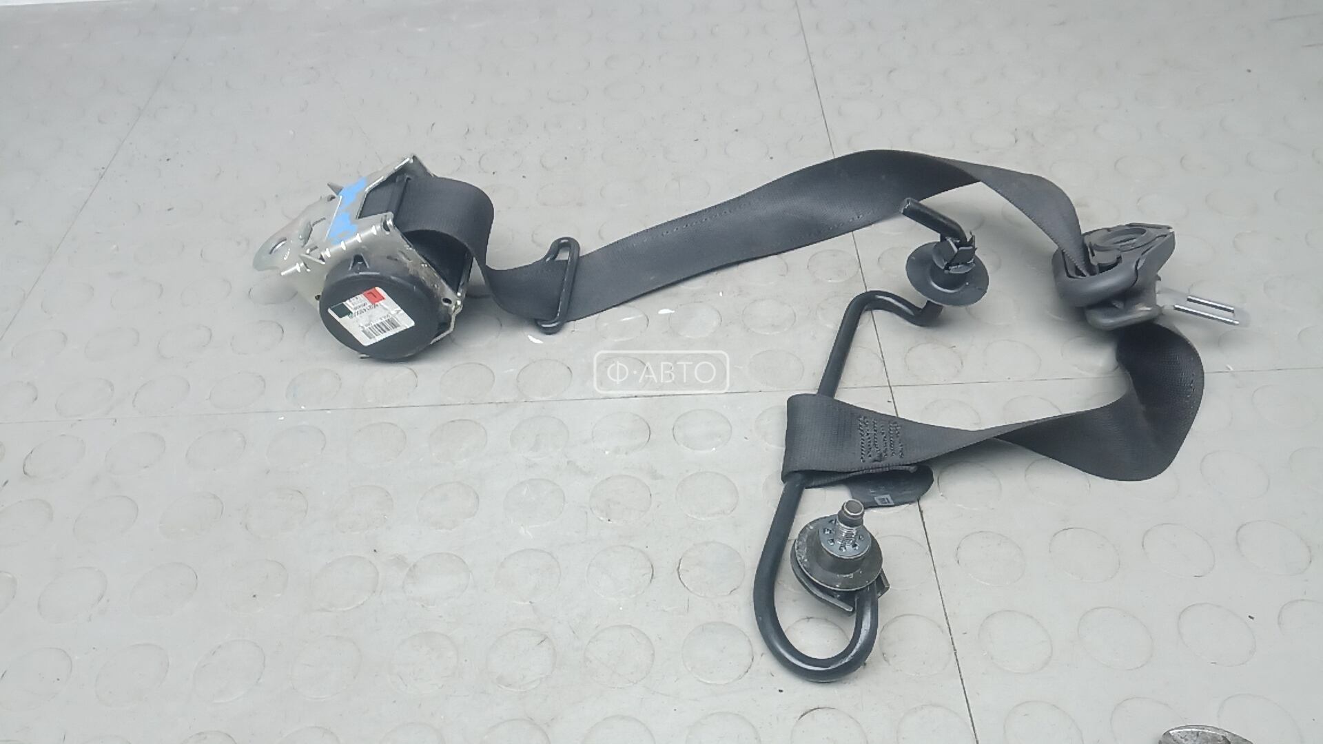 Ремень безопасности с пиропатроном сиденья переднего