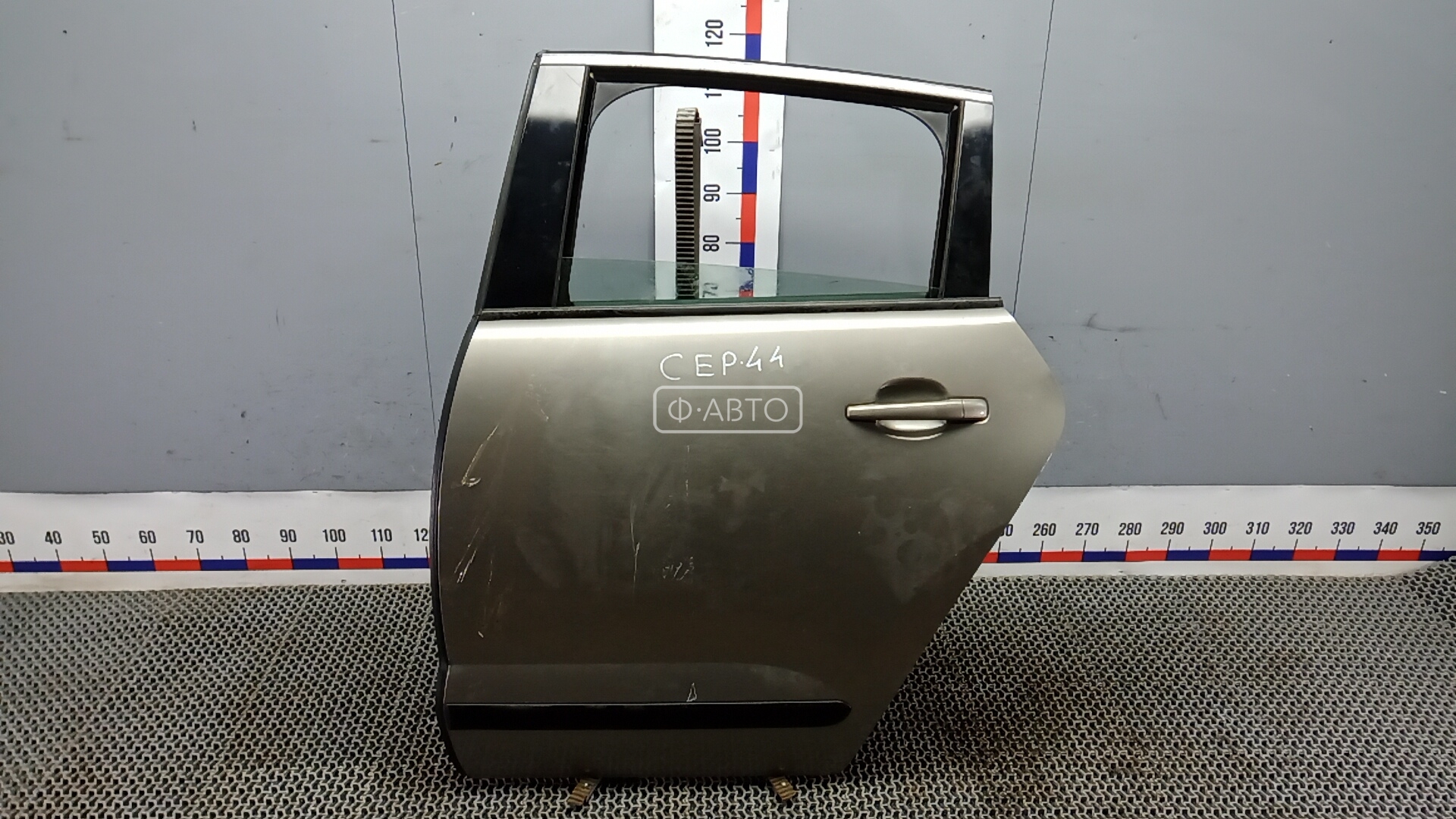 Дверь задняя левая