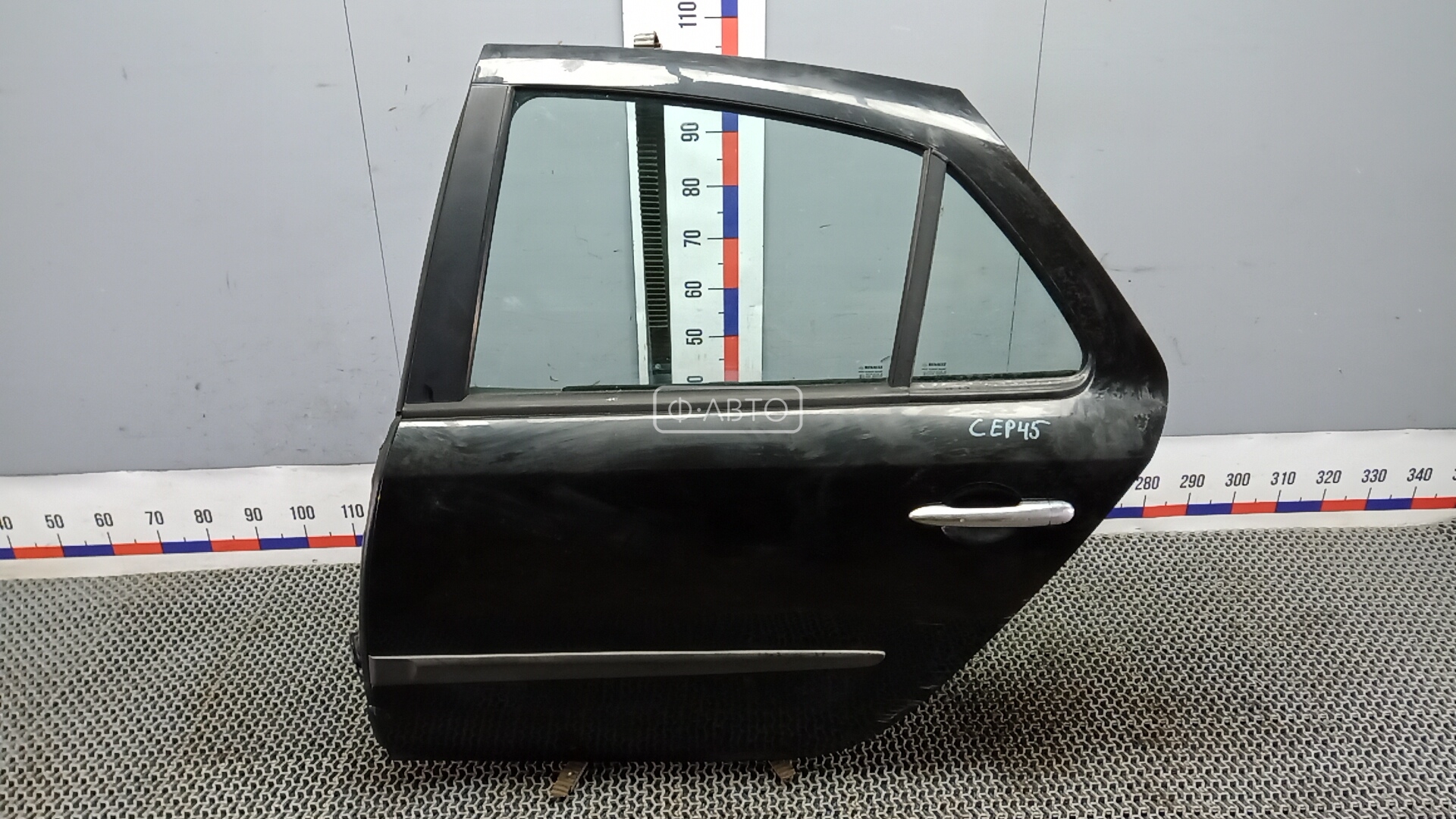 Дверь задняя левая