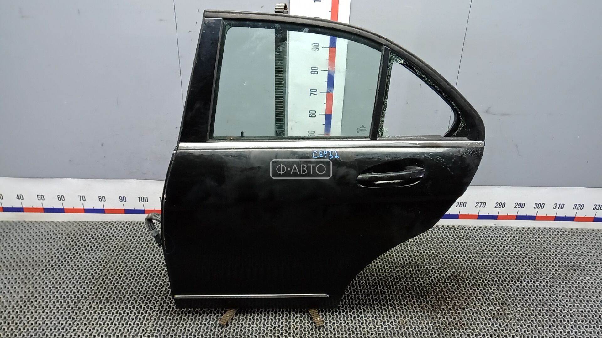 Дверь задняя левая