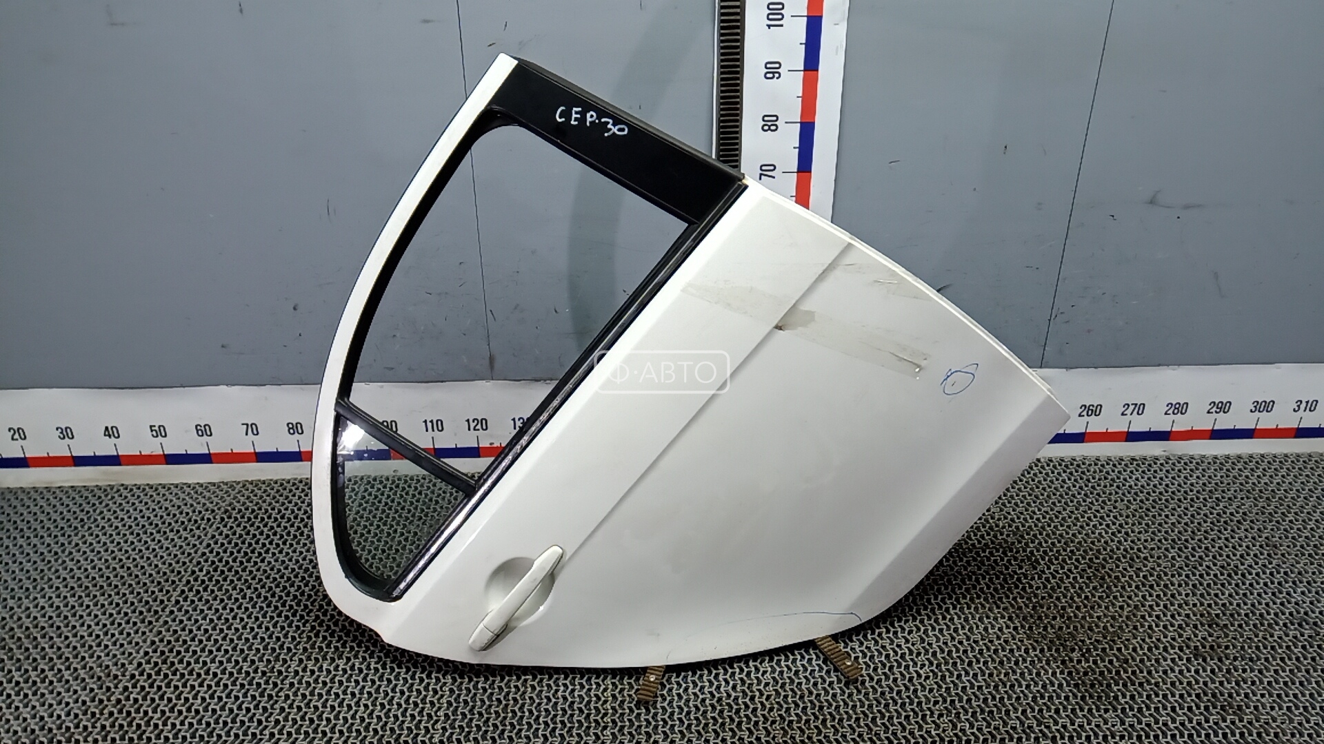 Дверь задняя правая