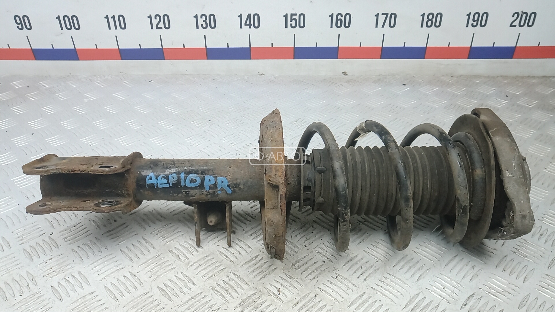 Стойка передняя правая