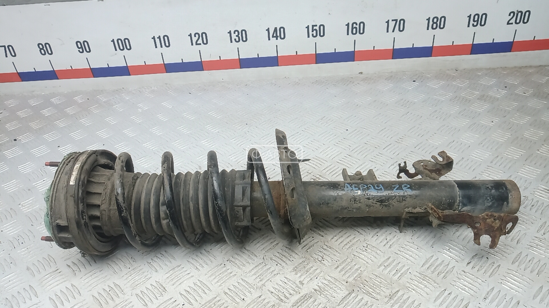 Стойка задняя правая