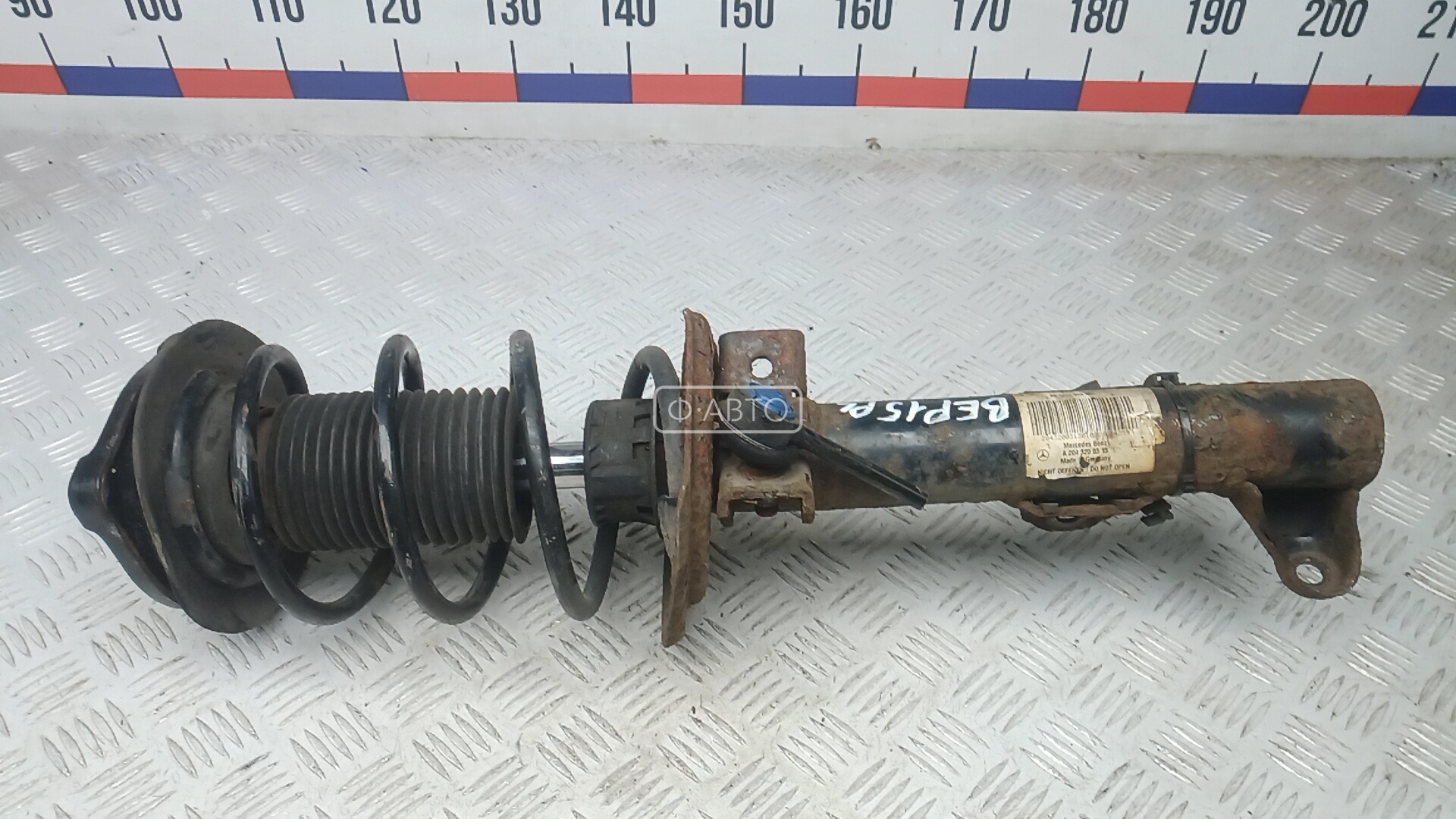 Стойка передняя левая