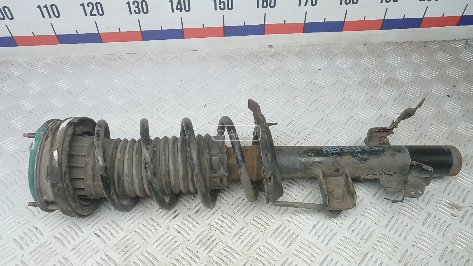 Стойка задняя левая