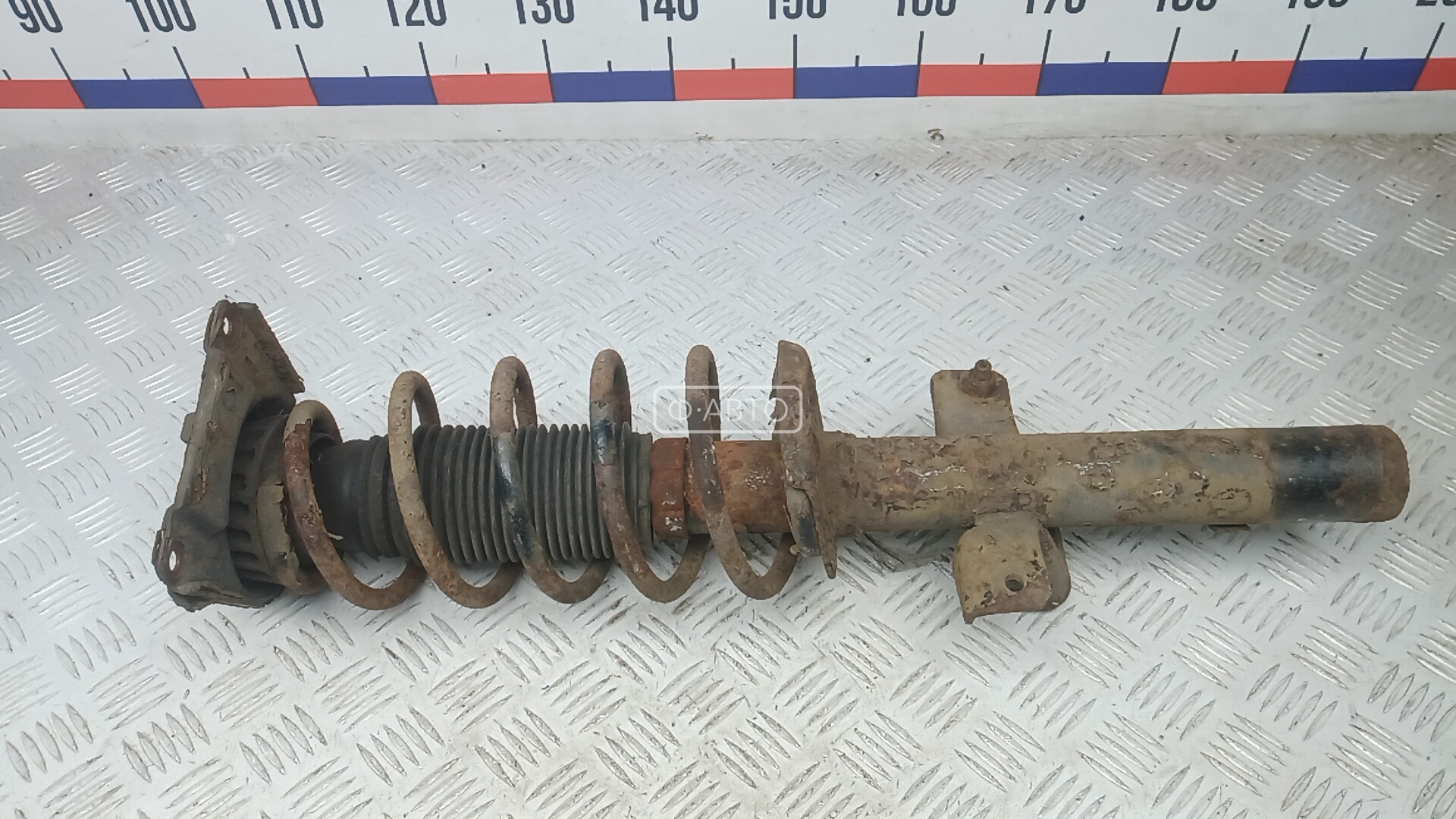 Стойка задняя левая