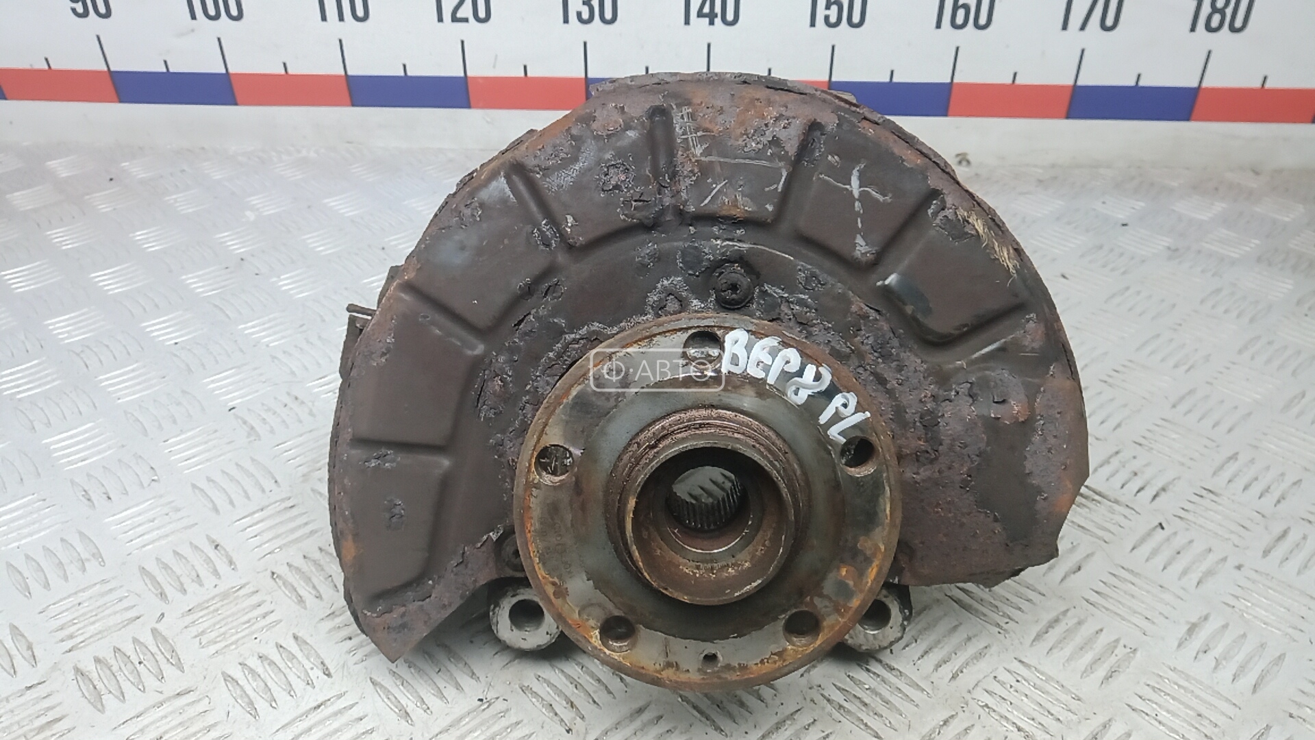 Ступица передняя левая