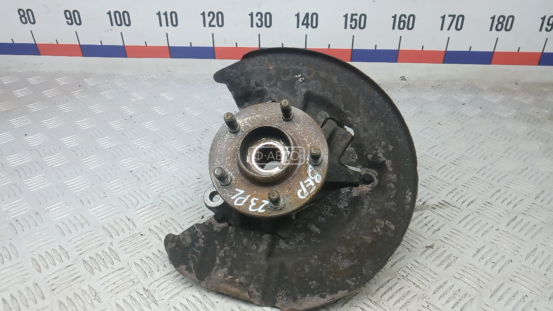 Ступица передняя левая