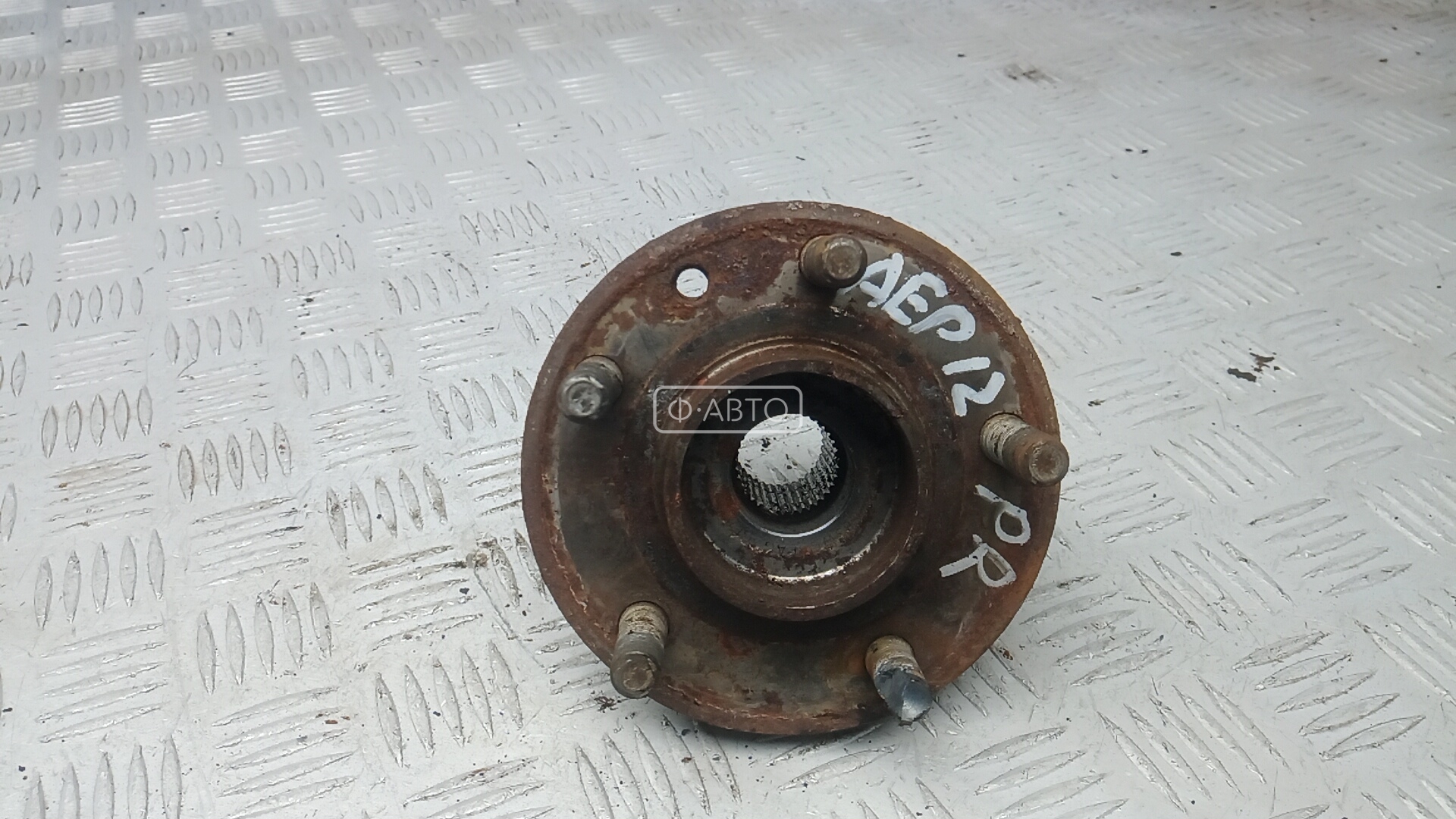 Ступица передняя правая