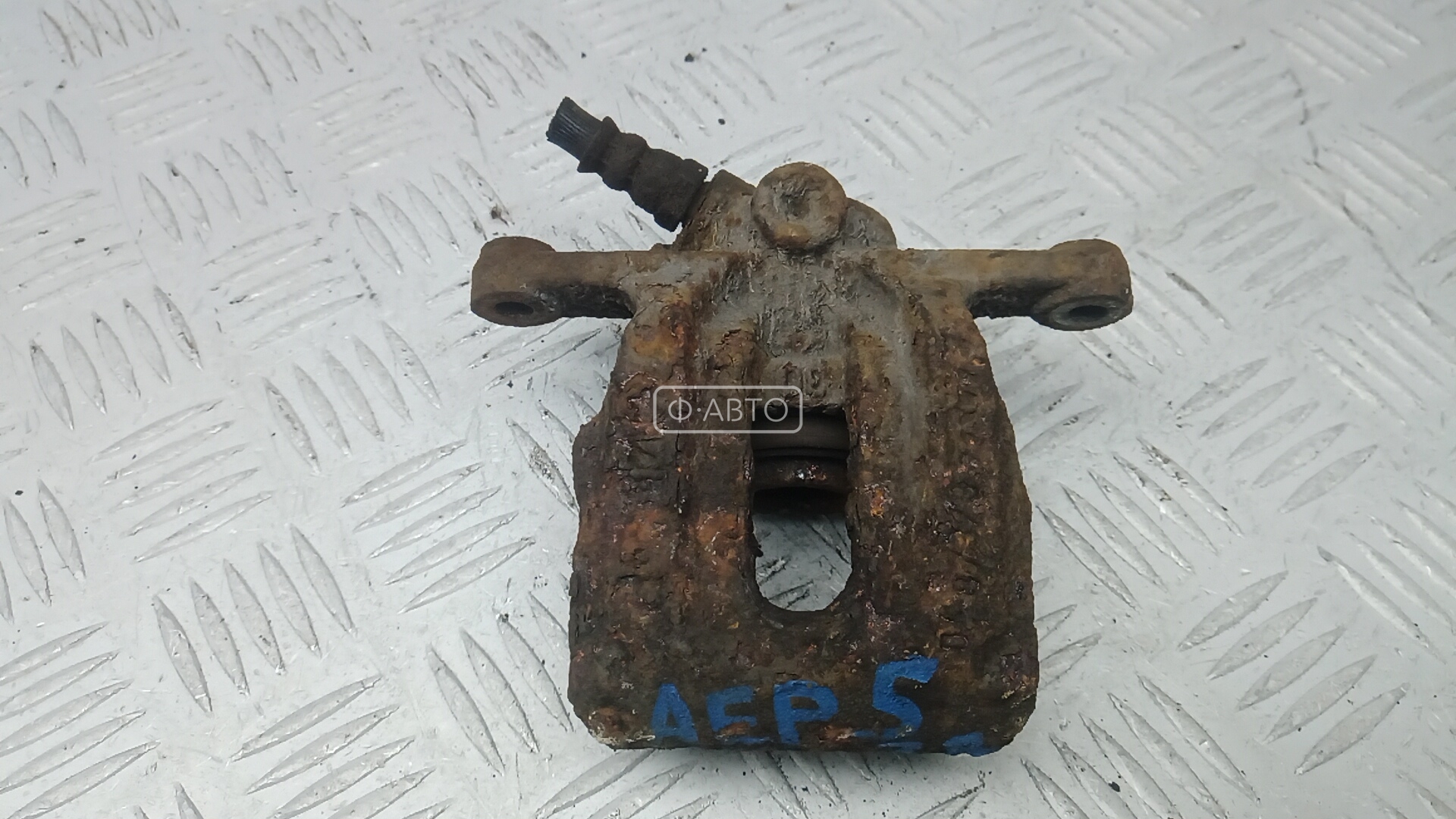 Суппорт тормозной задний правый