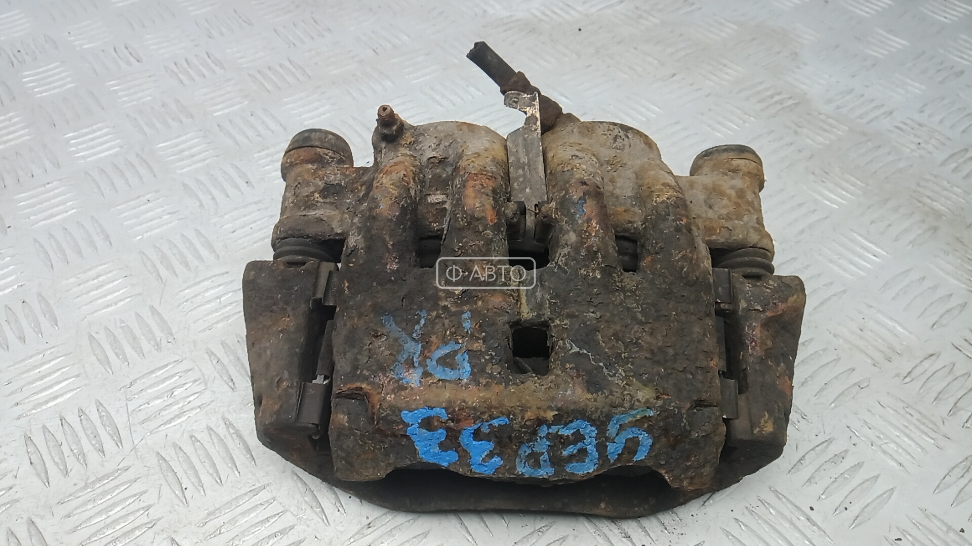 Суппорт тормозной передний правый