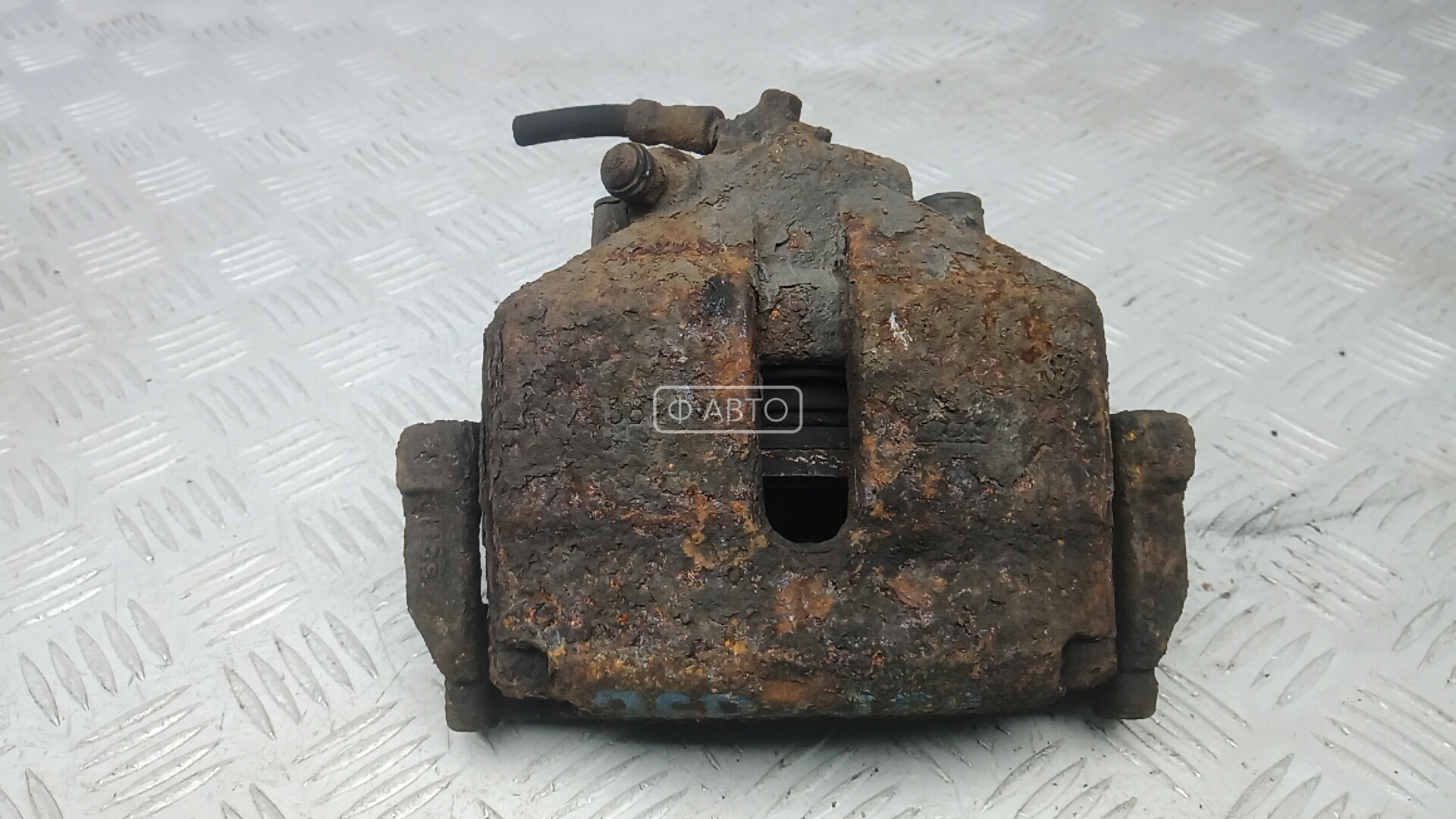 Суппорт тормозной передний правый