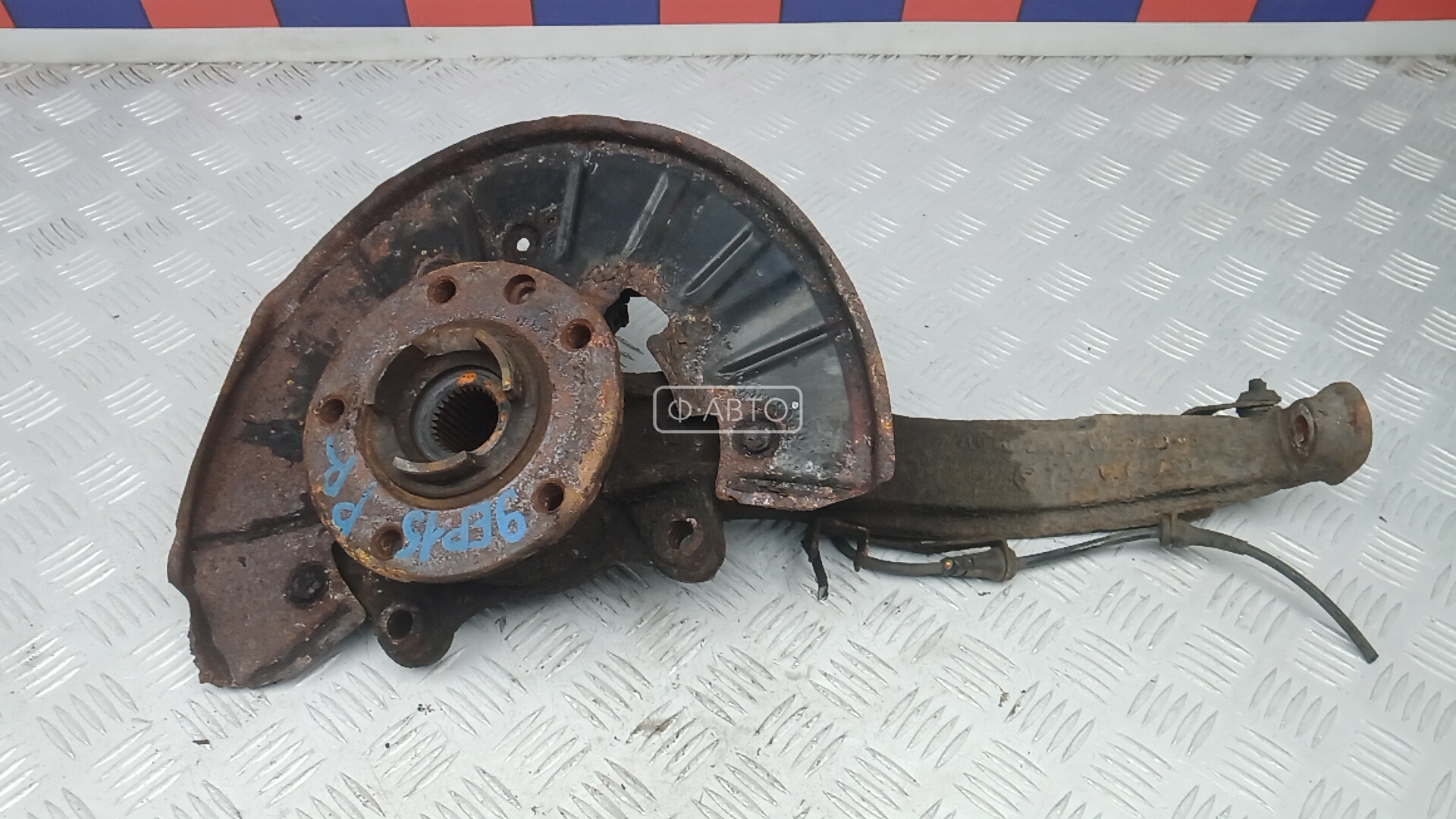 Ступица передняя правая