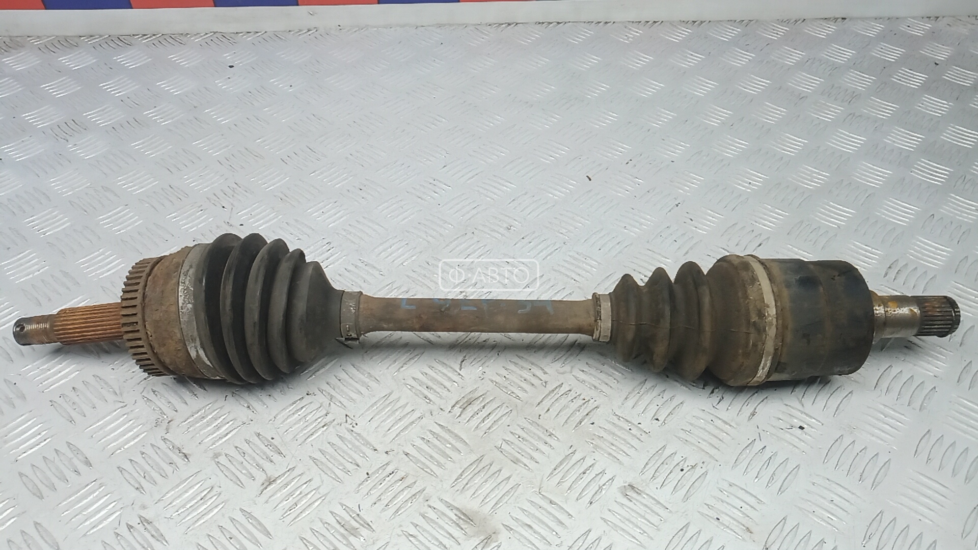 Привод передний левый