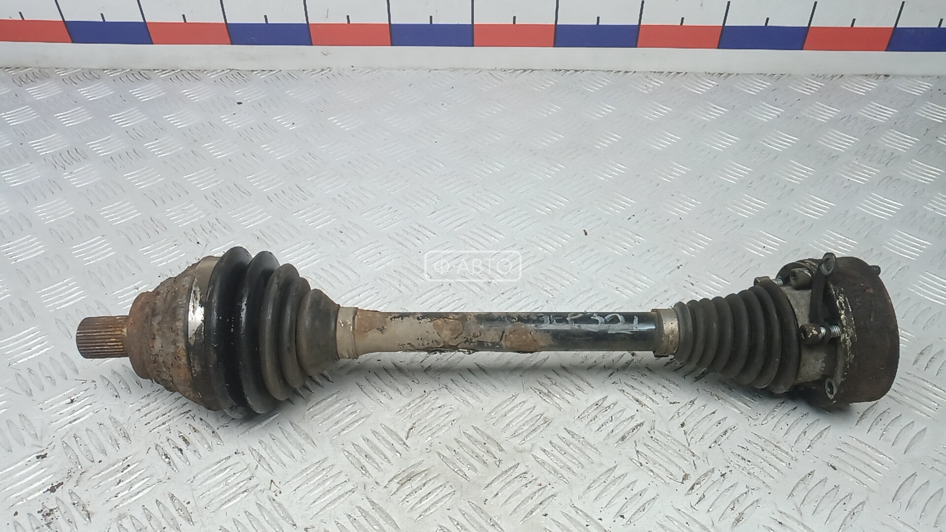 Привод передний левый